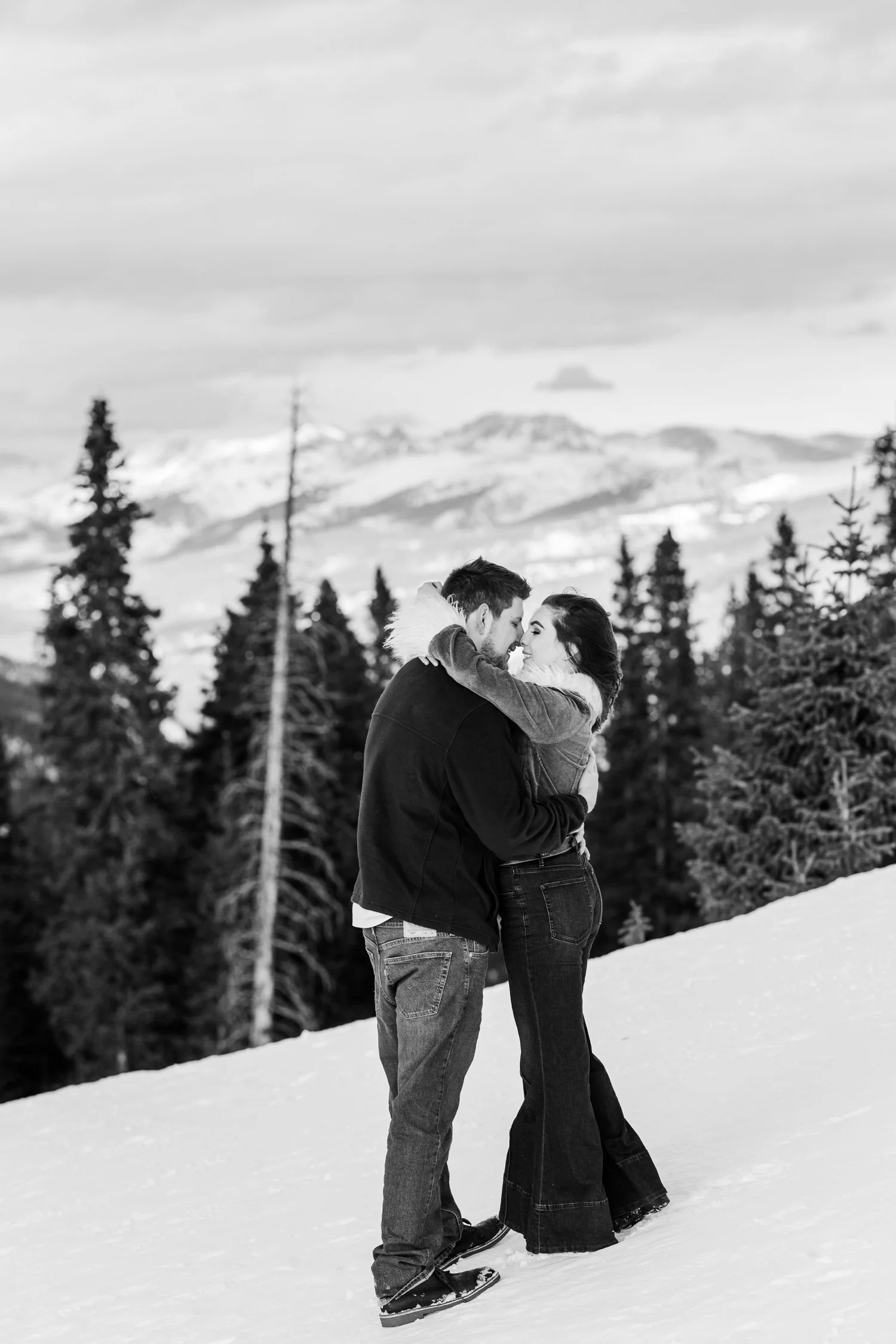 25_colorado-engagement-session.jpg
