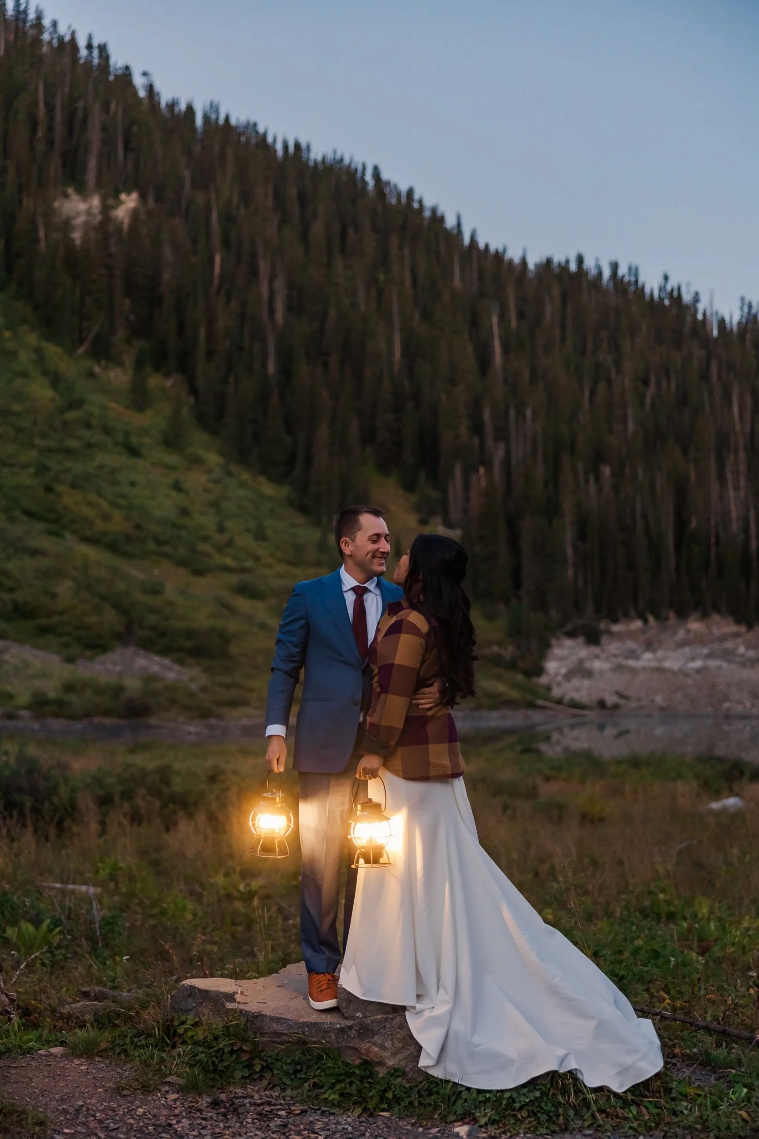07_full-day-elopement-timeline-inspiration.jpg