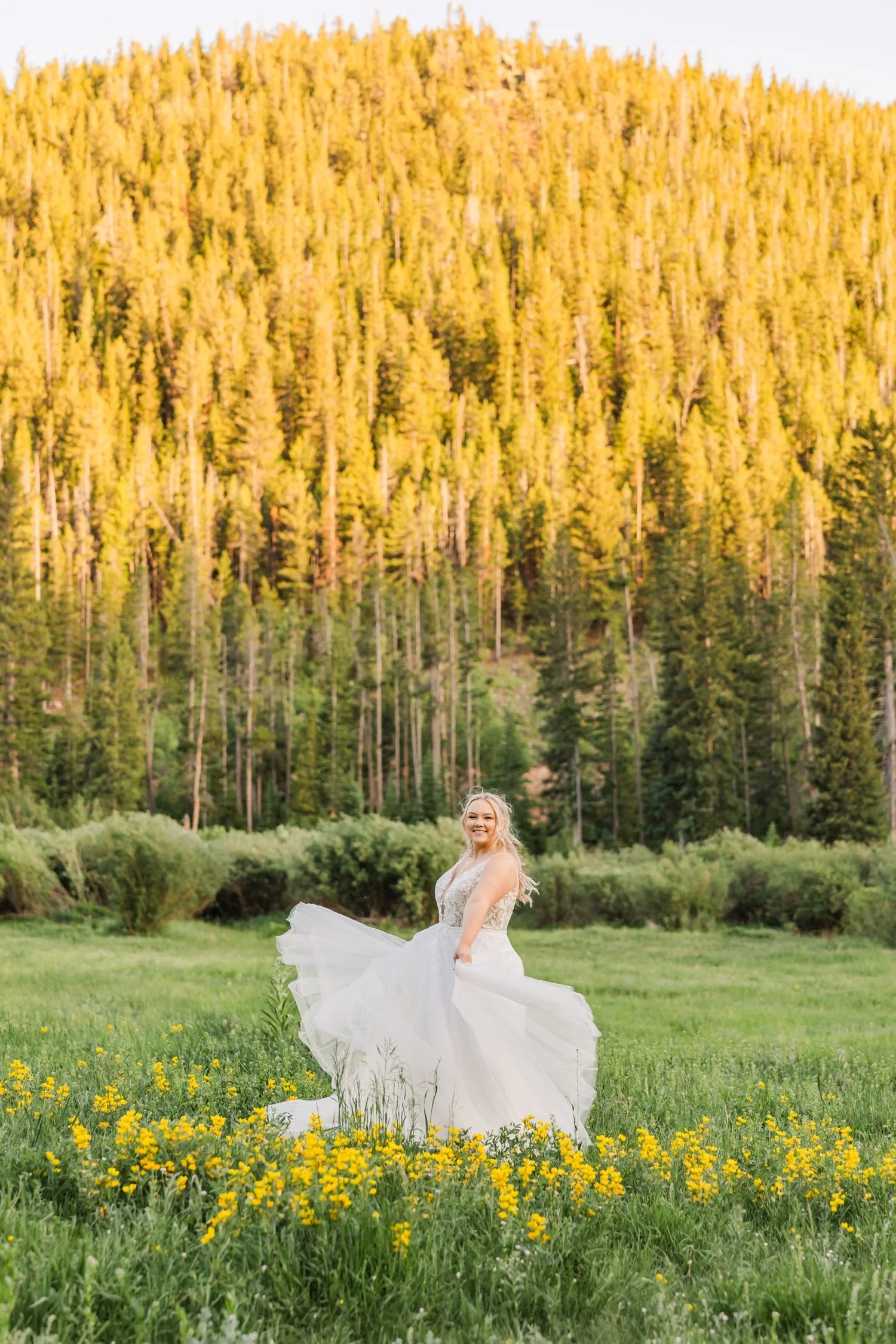 36_golden-hour-wedding-portraits-colorado-photographer.jpg