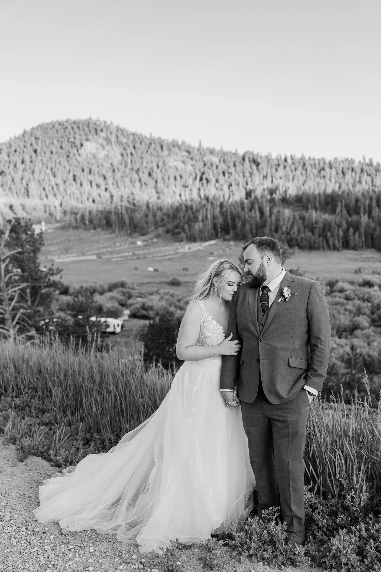 38_colorado-wedding-mountain-wedding-portraits.jpg