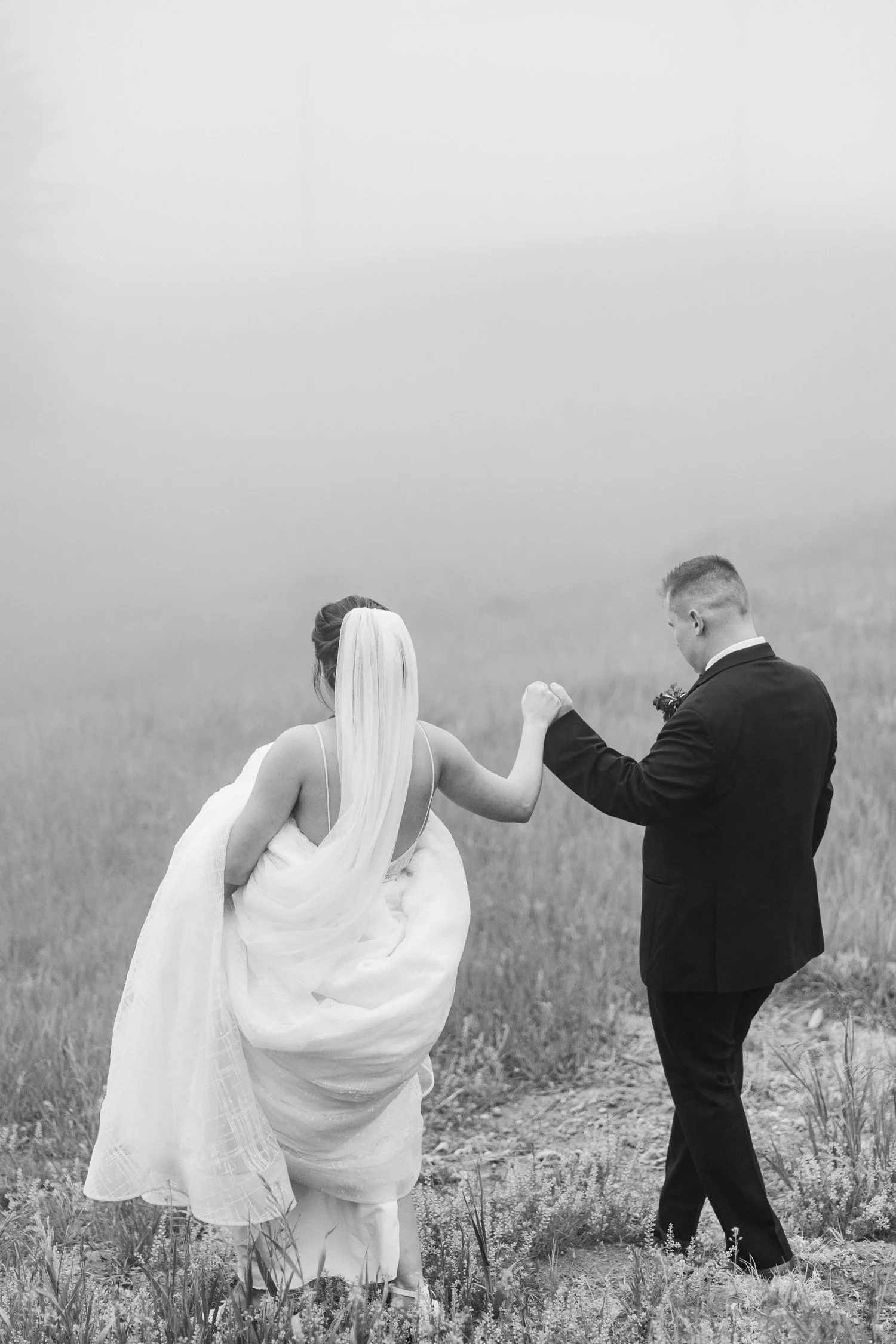 Andzelika &amp; Piotr's Foggy Wedding Portraits