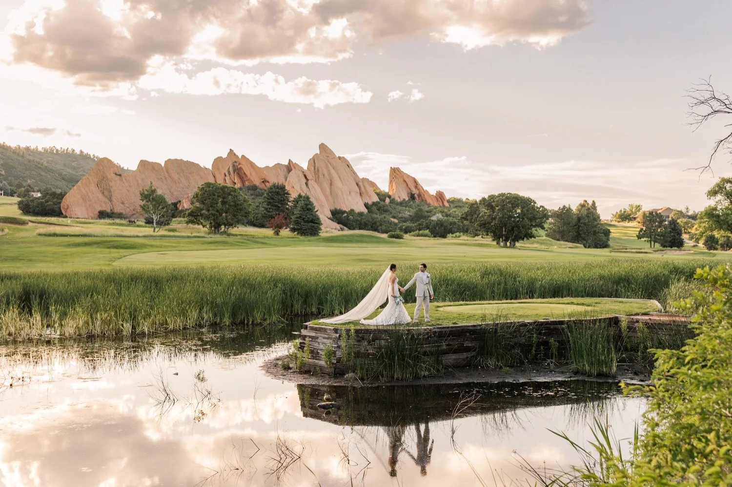 Caroline &amp; Ross at Arrowhead Golf Club