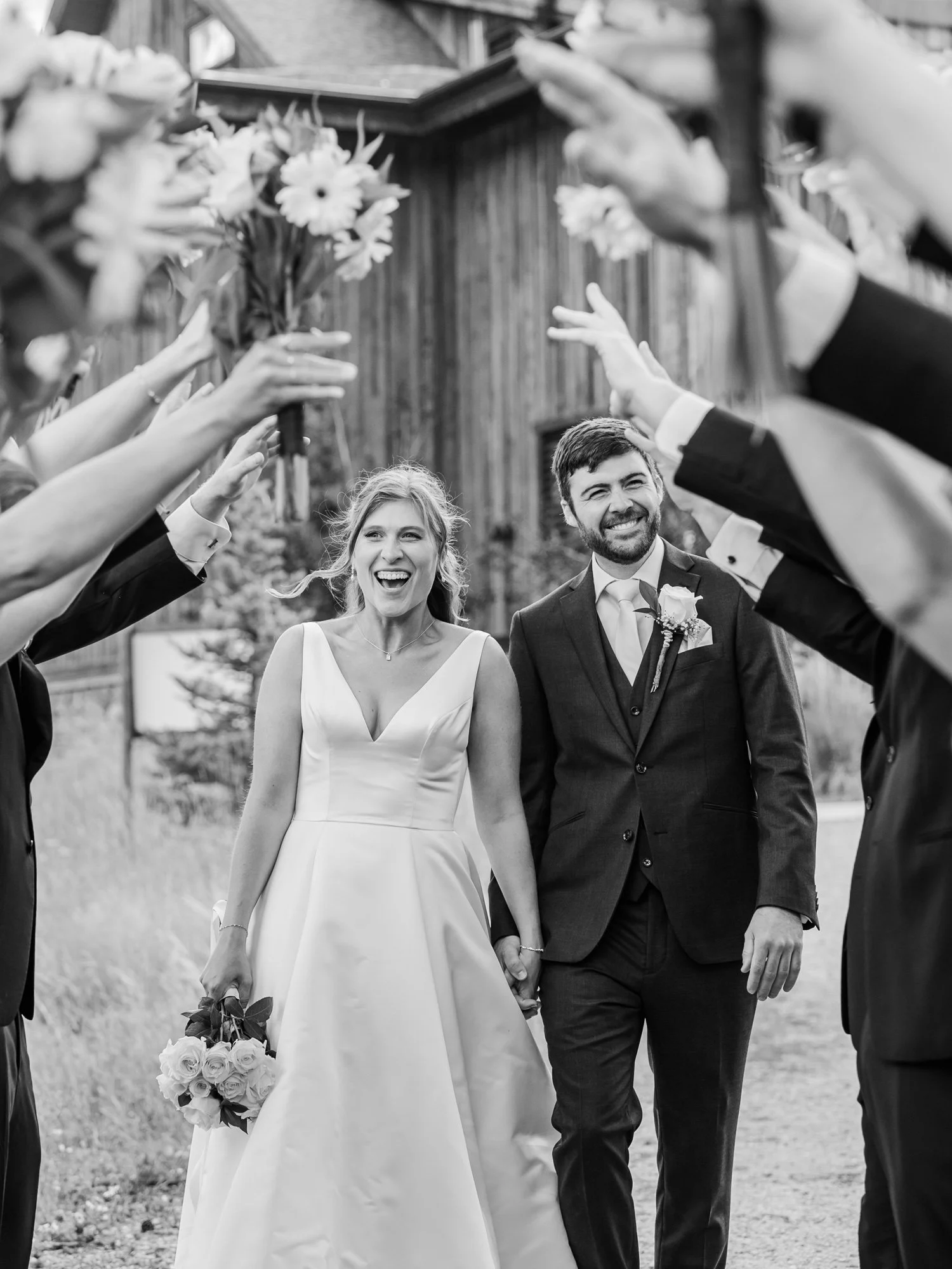 18_wedding-party-colorado-portraits.jpg
