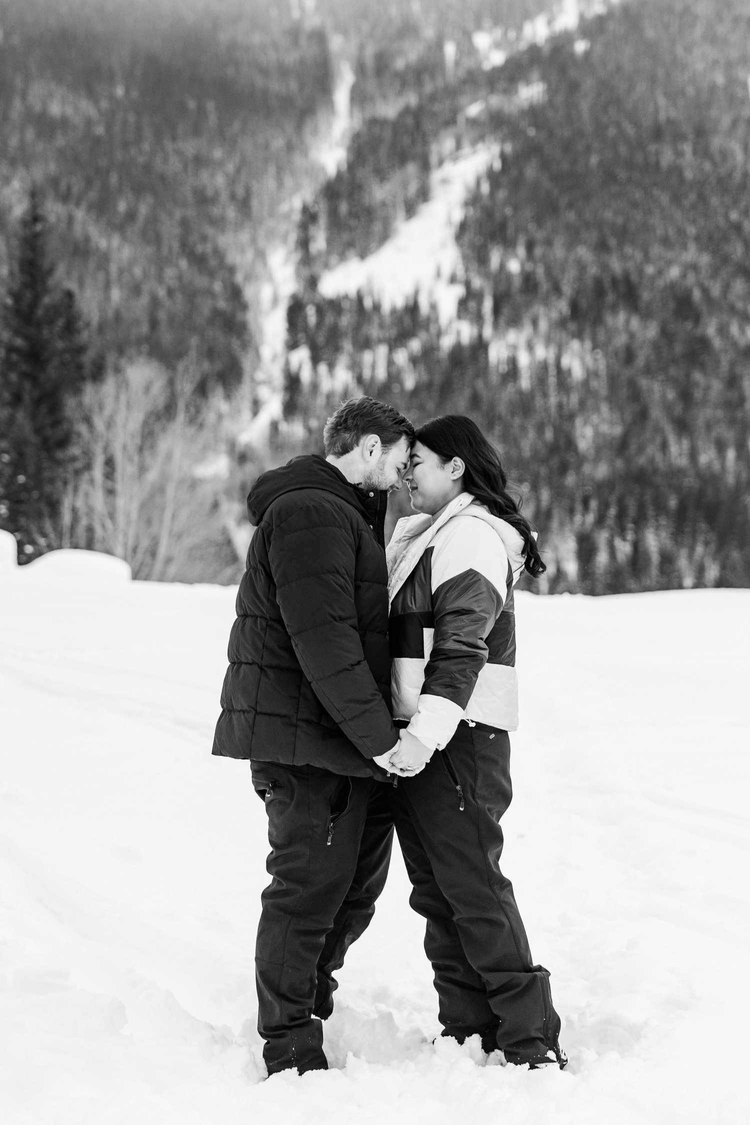 15_colorado-apres-ski-elopement.jpg