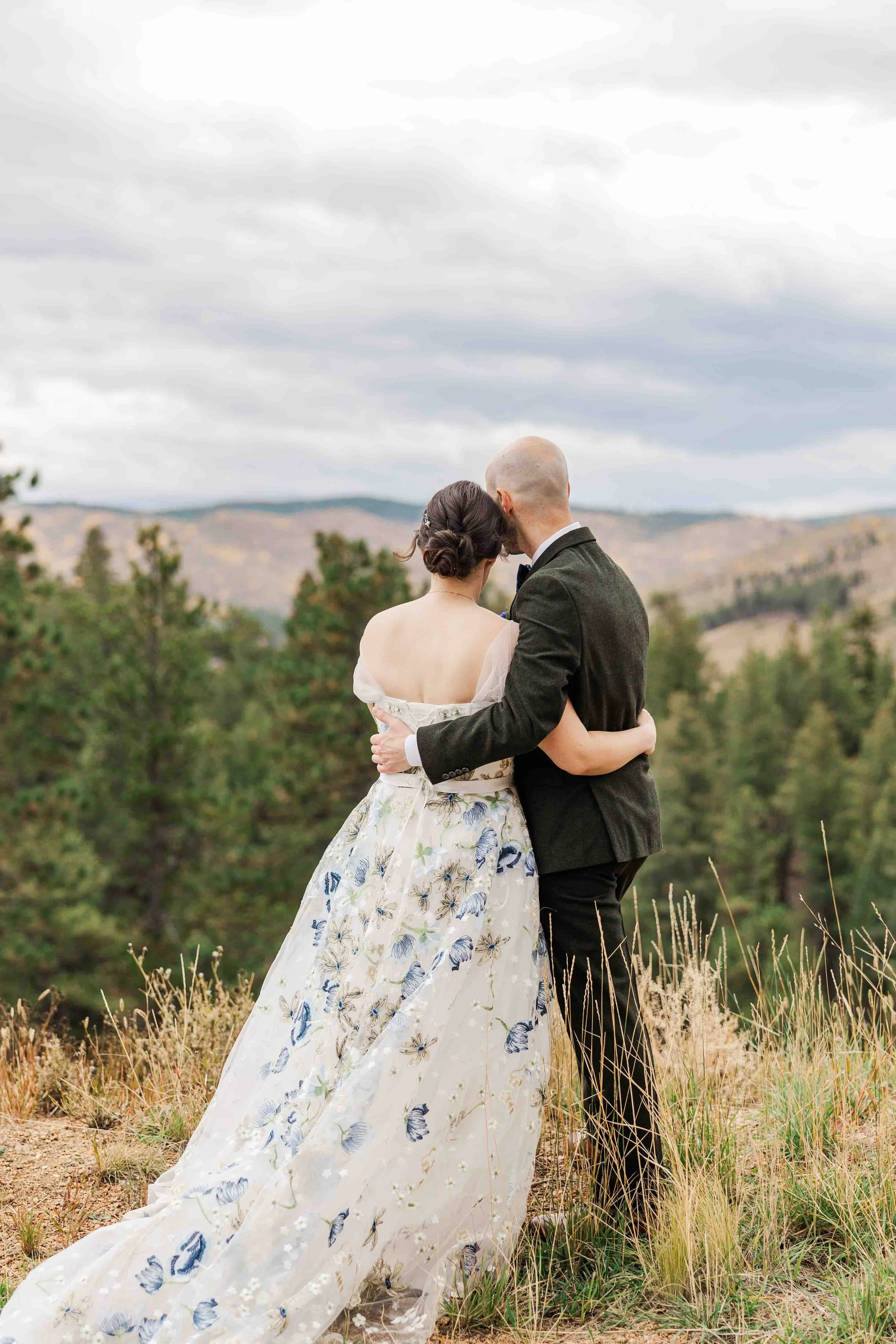 8_colorado-fall-wedding-pikes-peak-ranch.jpg