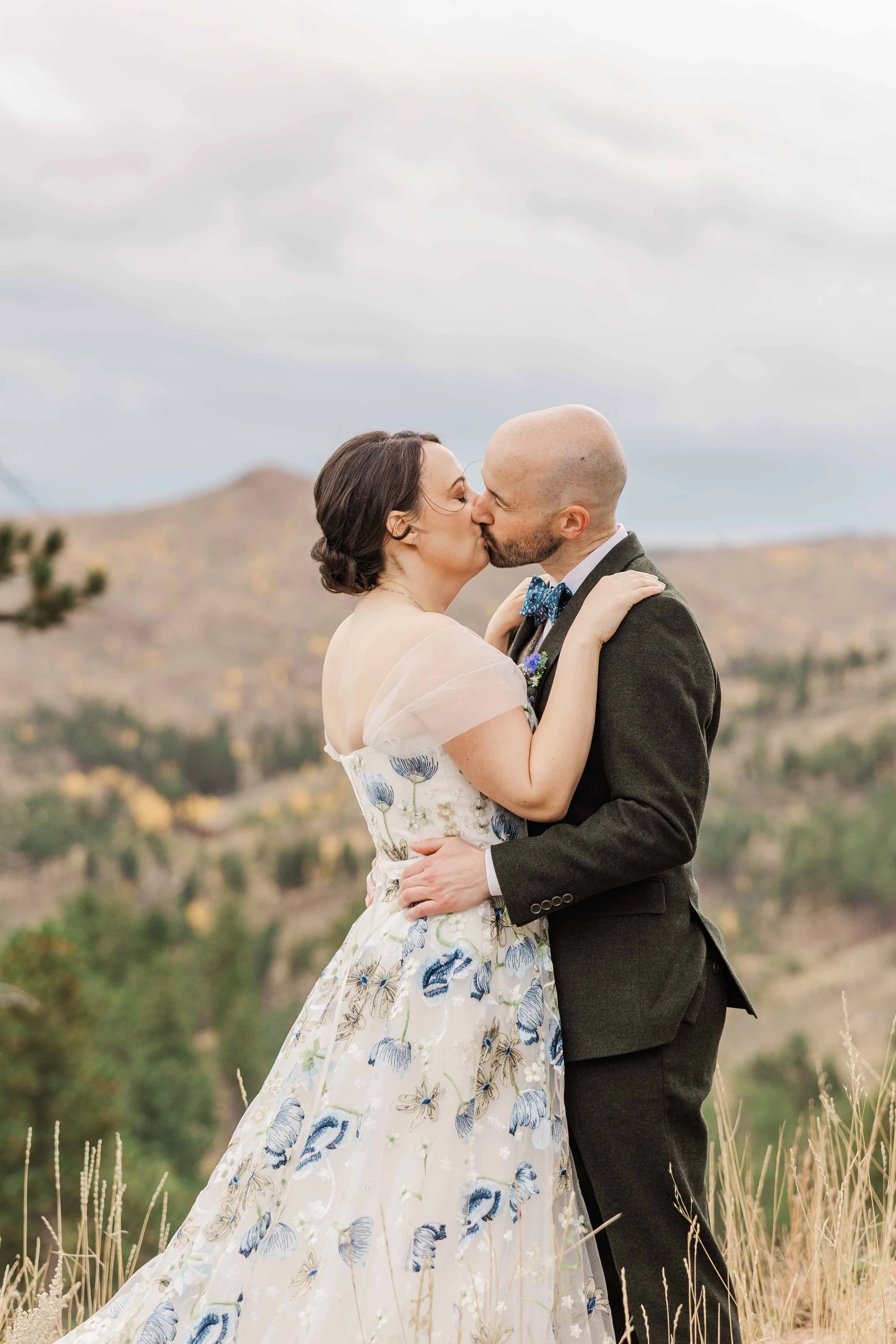 9_colorado-springs-wedding-portraits-fall.jpg