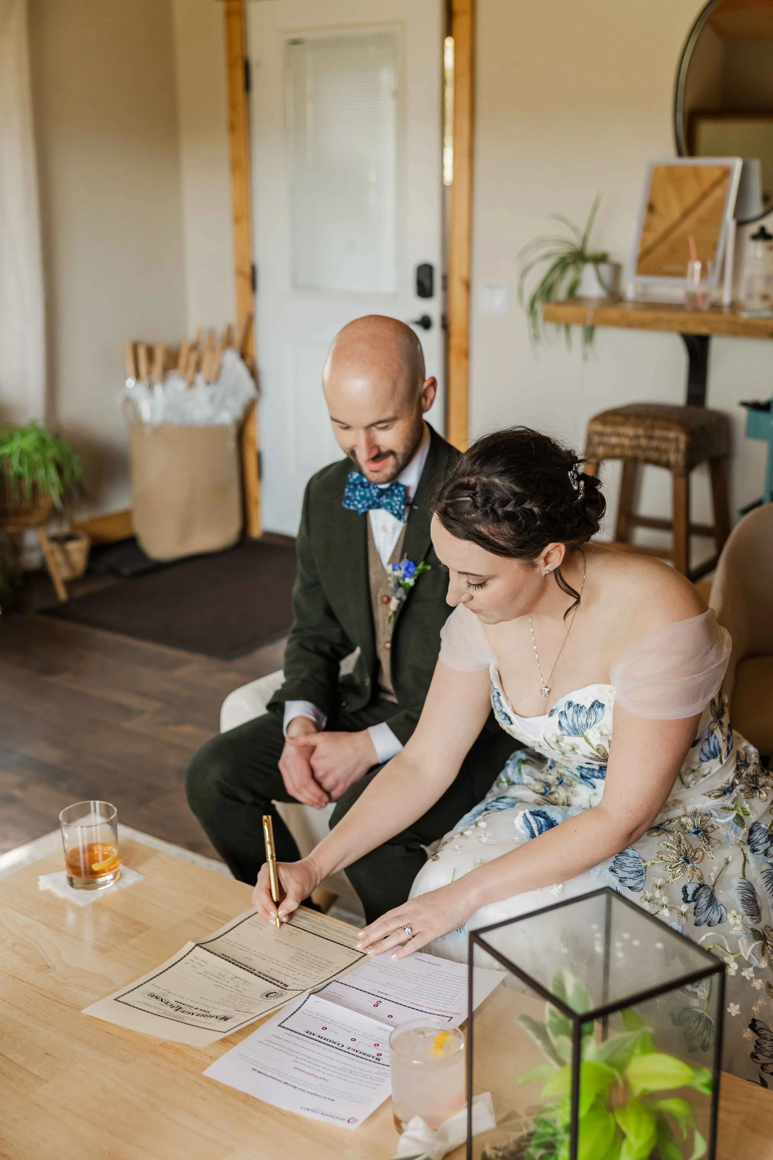 25_marriage-license-signing-colorado-bride-and-groom.jpg