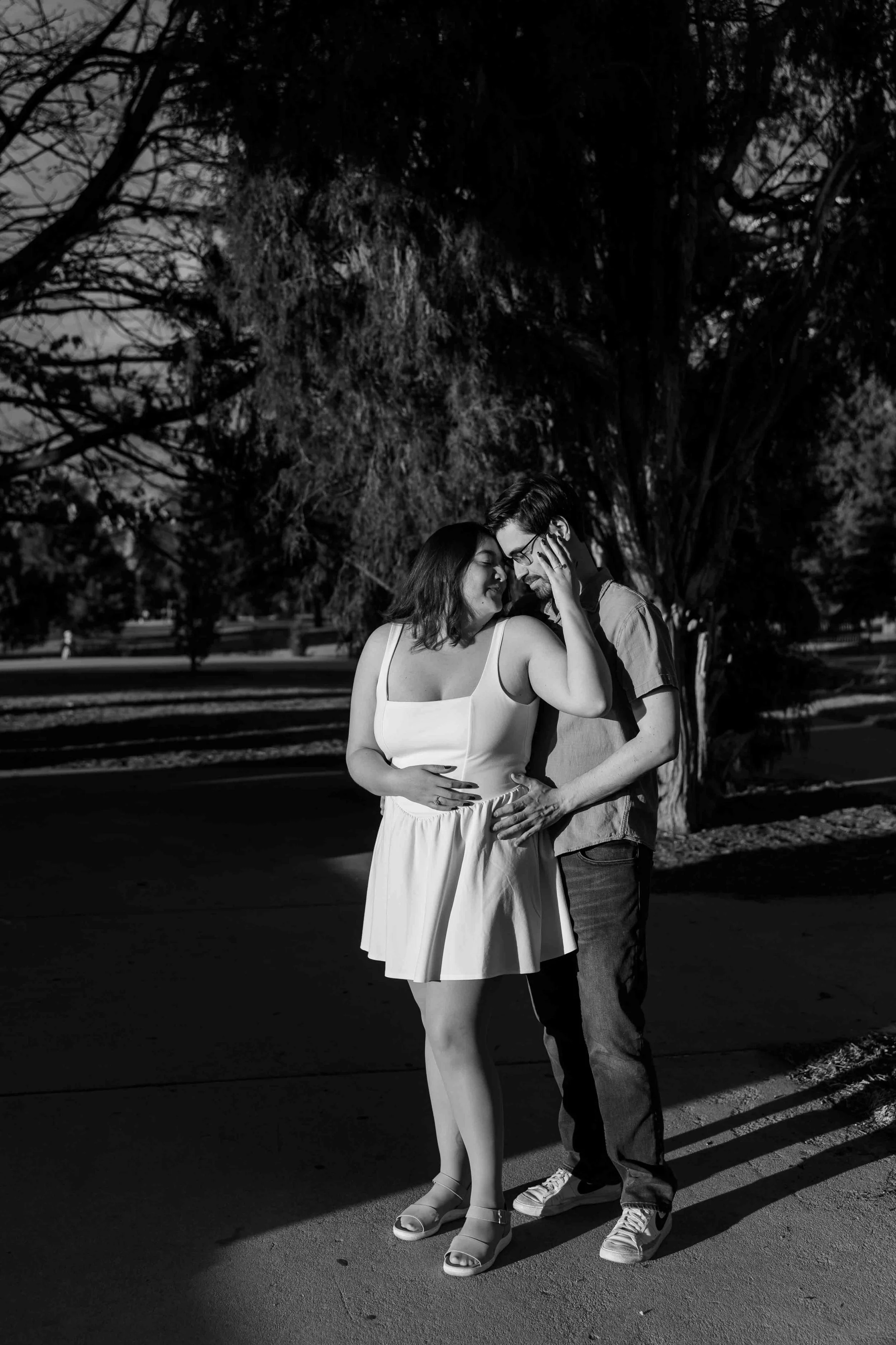 12_spring-wedding-proposal-cheesman-park-pavilion-black-and-white-photography.jpg