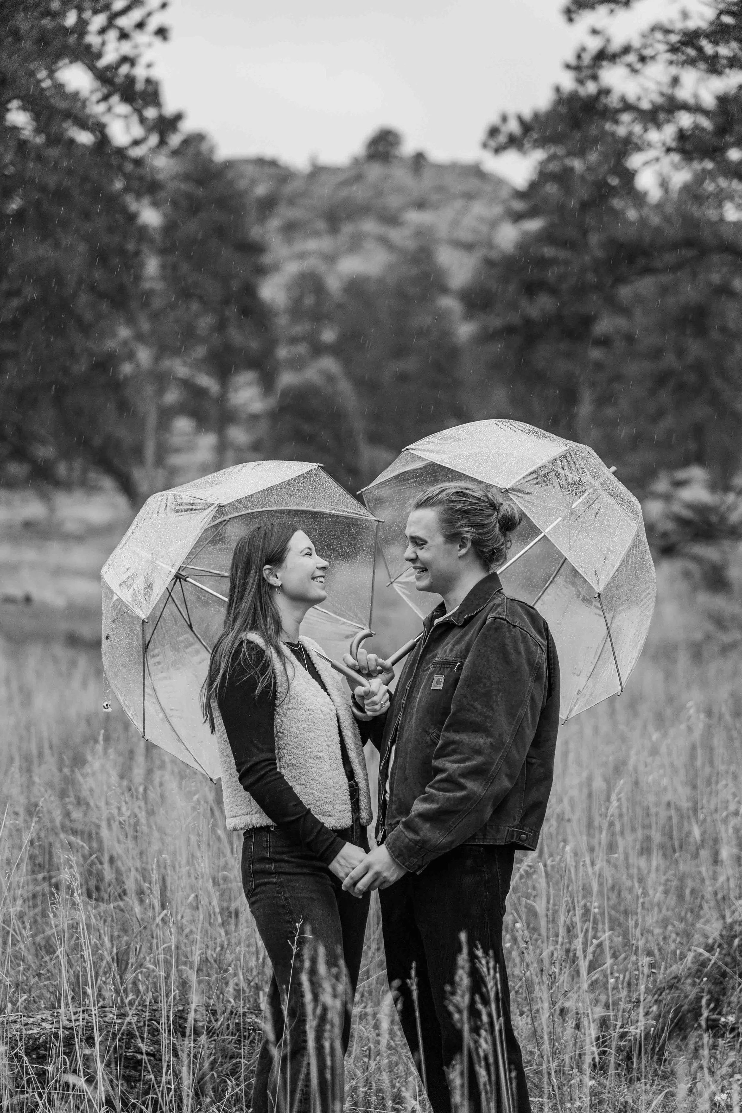 17_colorado-engagement-photos-rainy-day-session.jpg