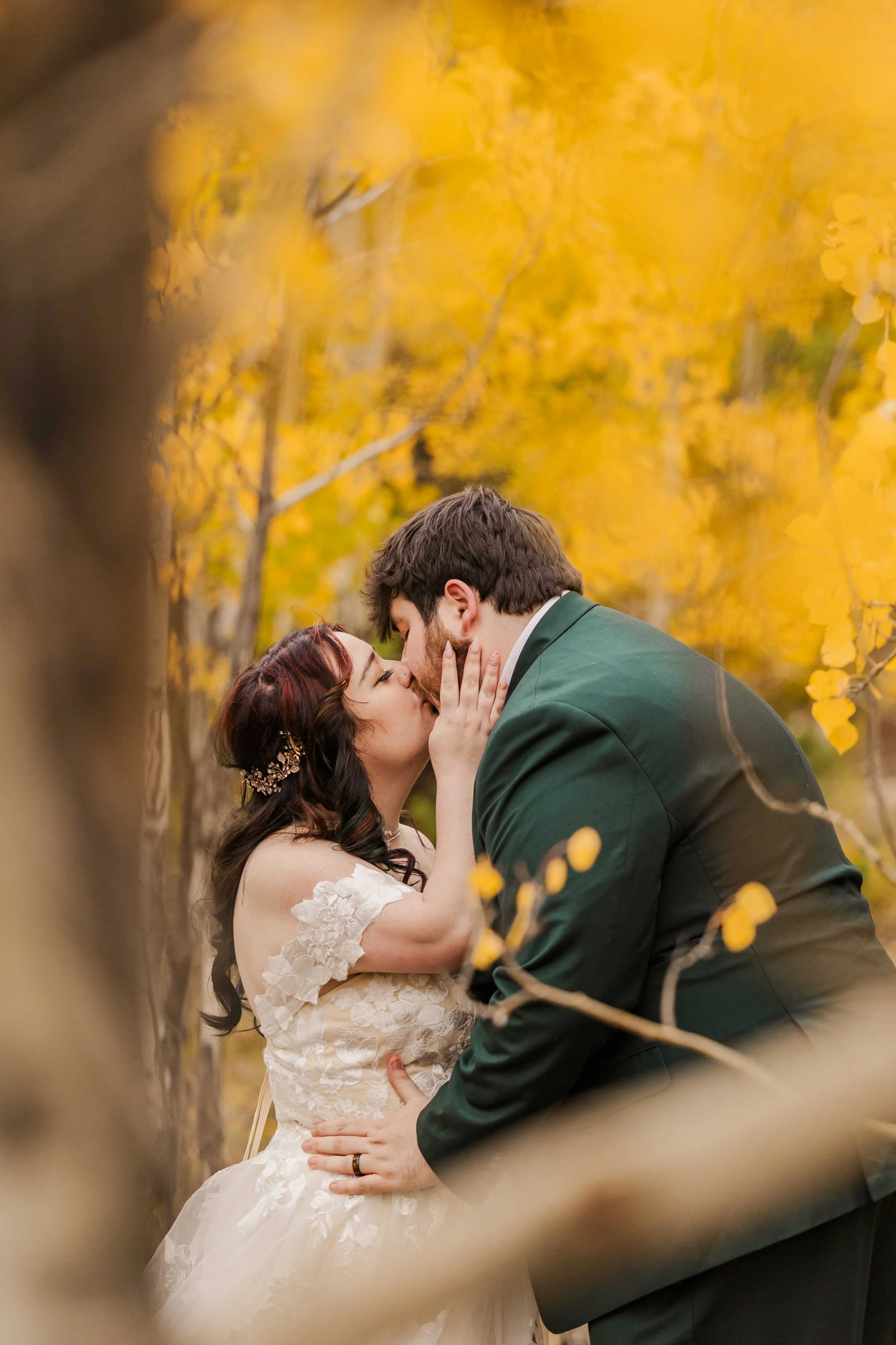 46-twin-lakes-colorado-elopement-portraits.jpg