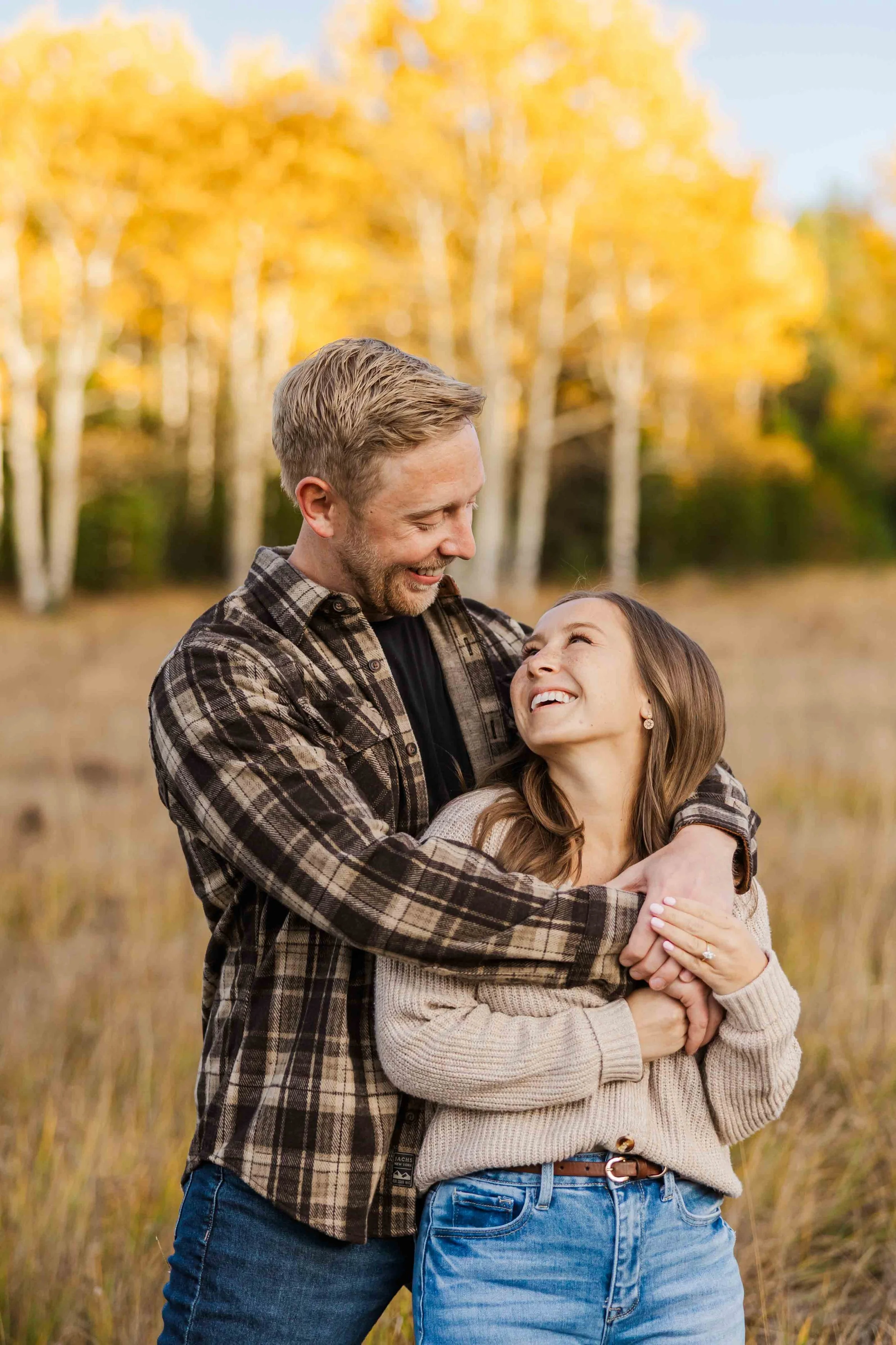 11-fall-engagement-session-outfit-inspiration.jpg