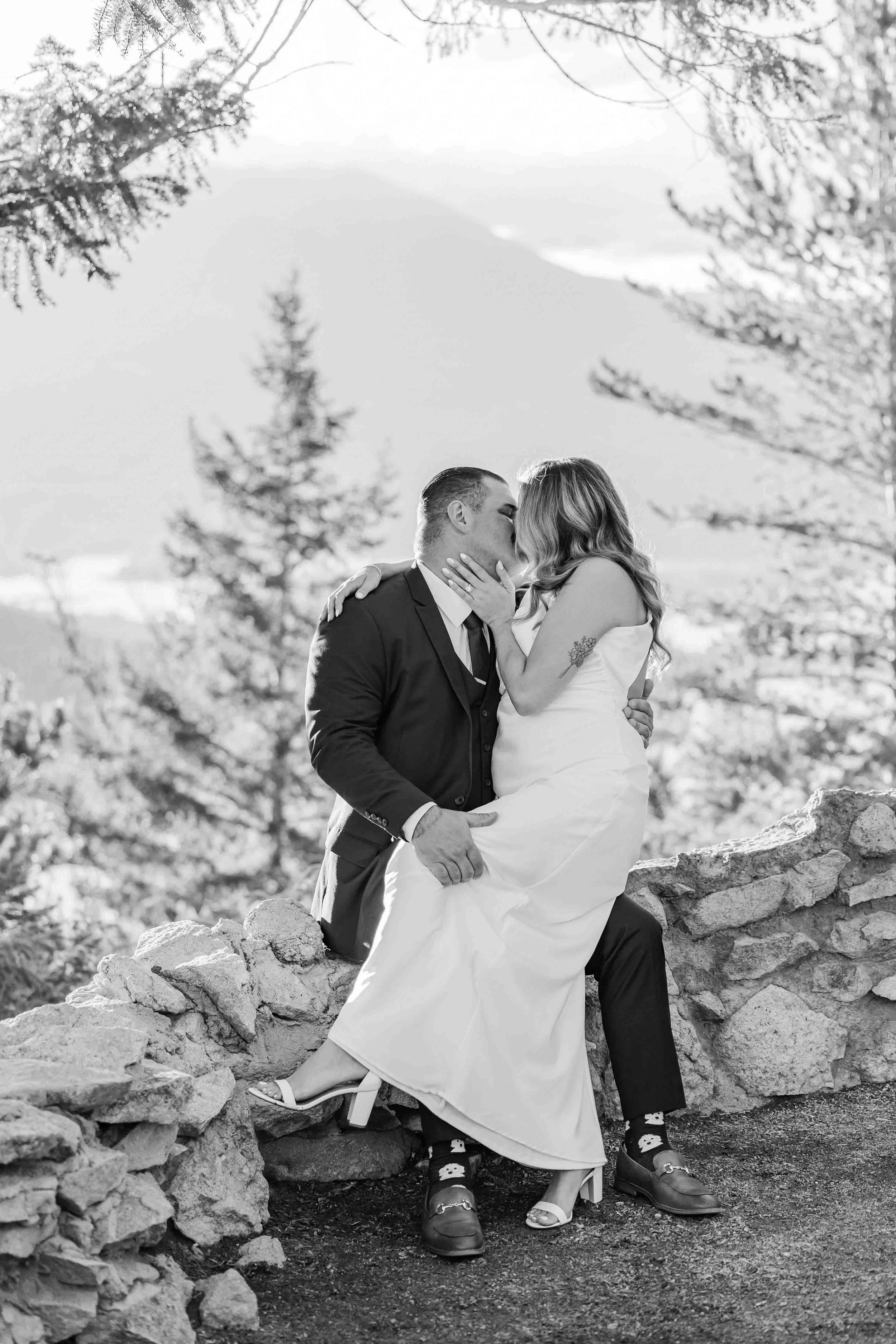 28_sapphire-point-wedding-colorado.jpg