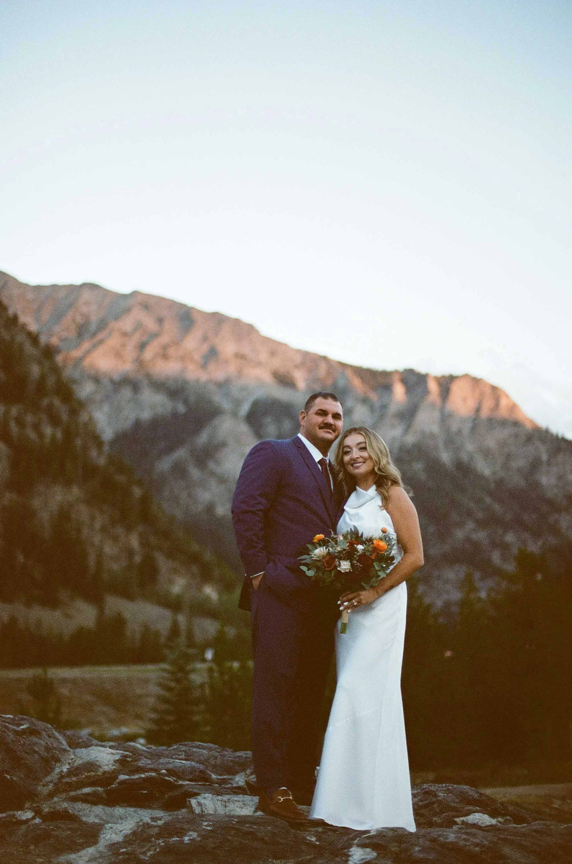 41_colorado-micro-wedding-sapphire-point.jpg