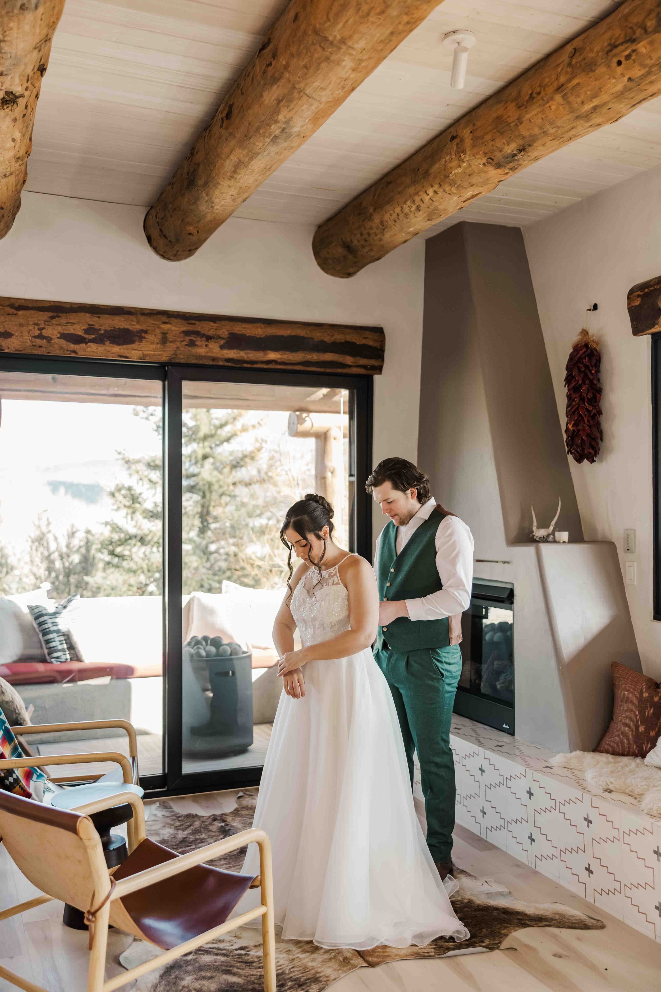 05_bride-and-groom-get-ready-together-ouray-colorado-airbnb.jpg