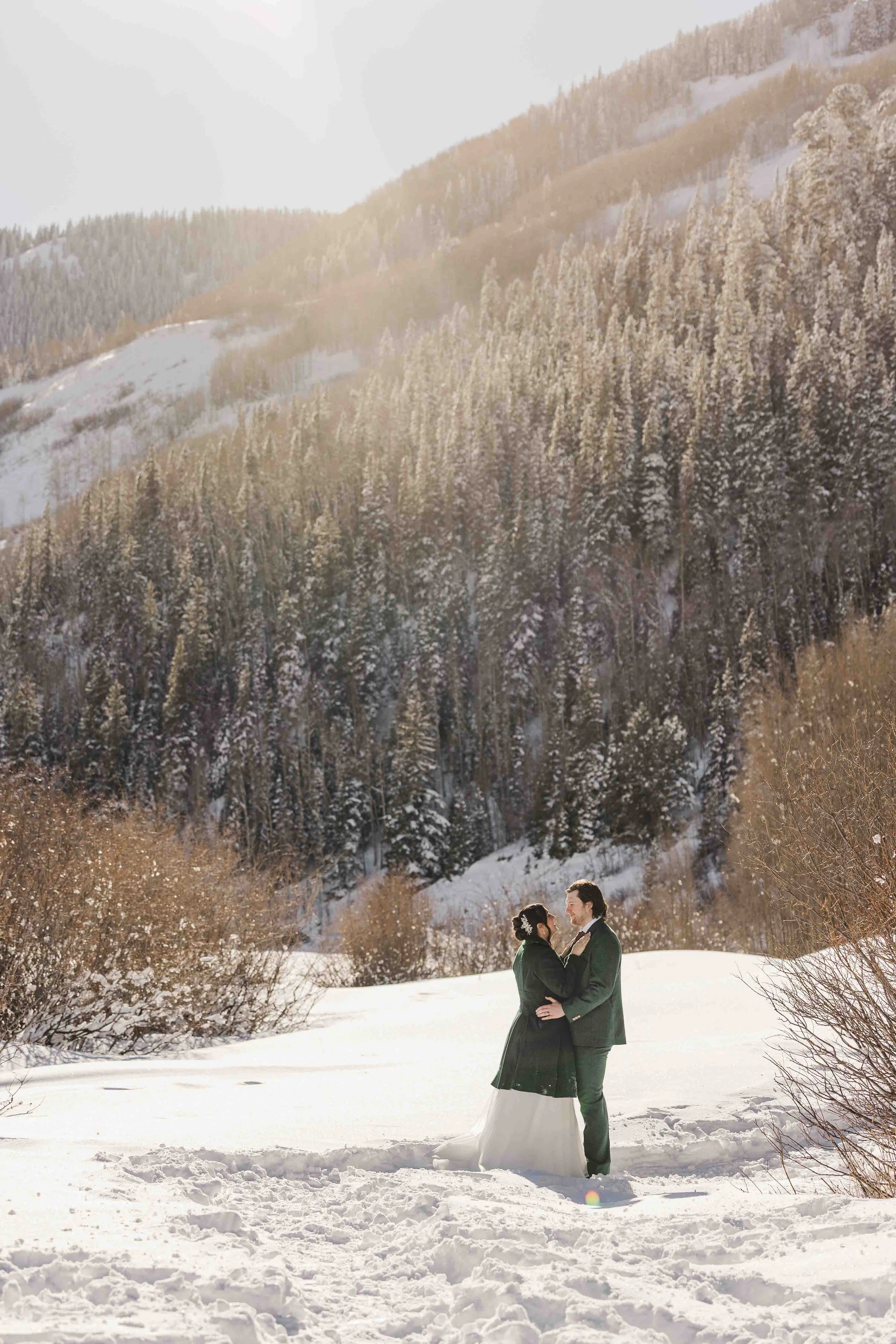 28_winter-elopement-in-san-juan-mountains.jpg