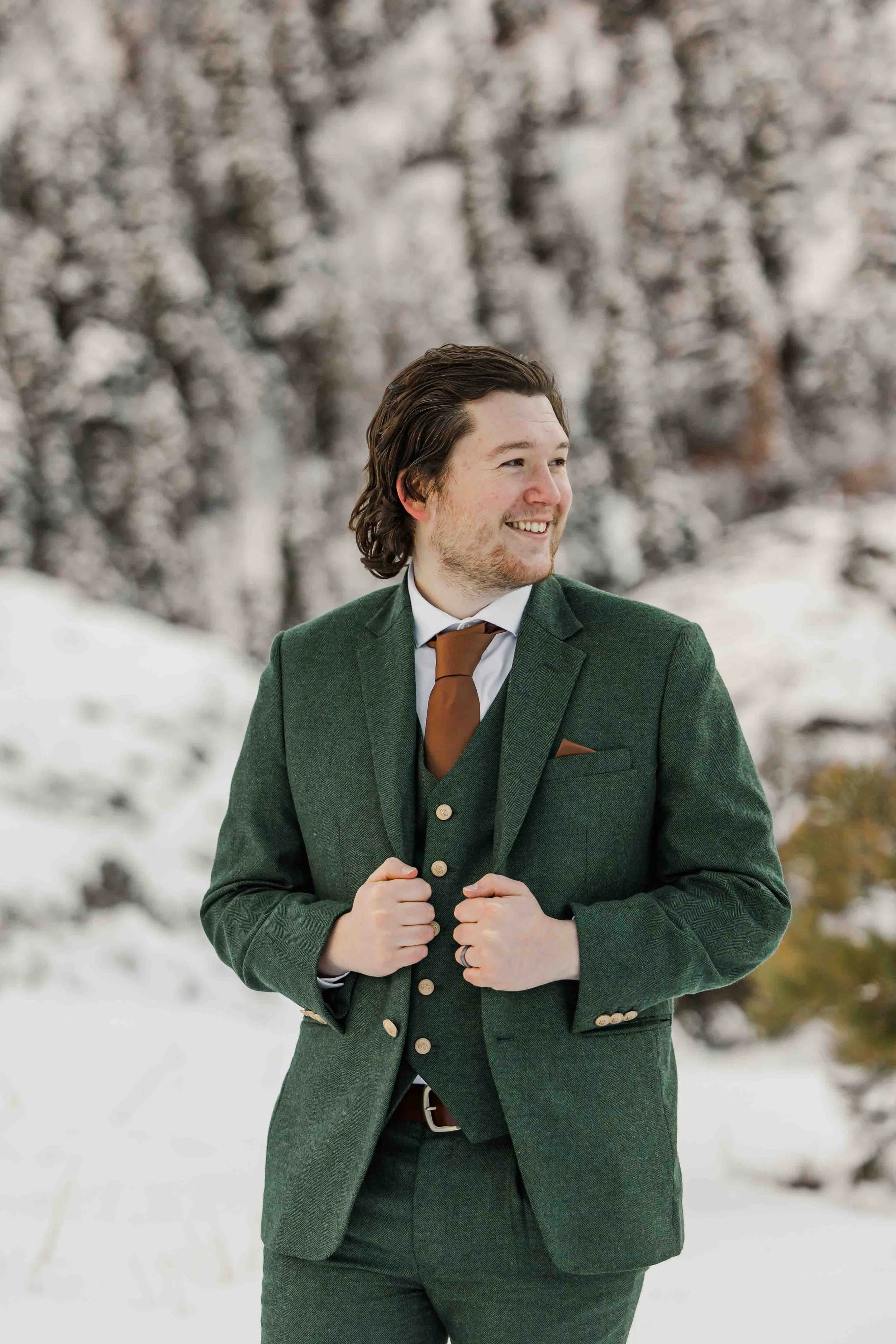52_grooms-attire-winter-elopement-colorado.jpg