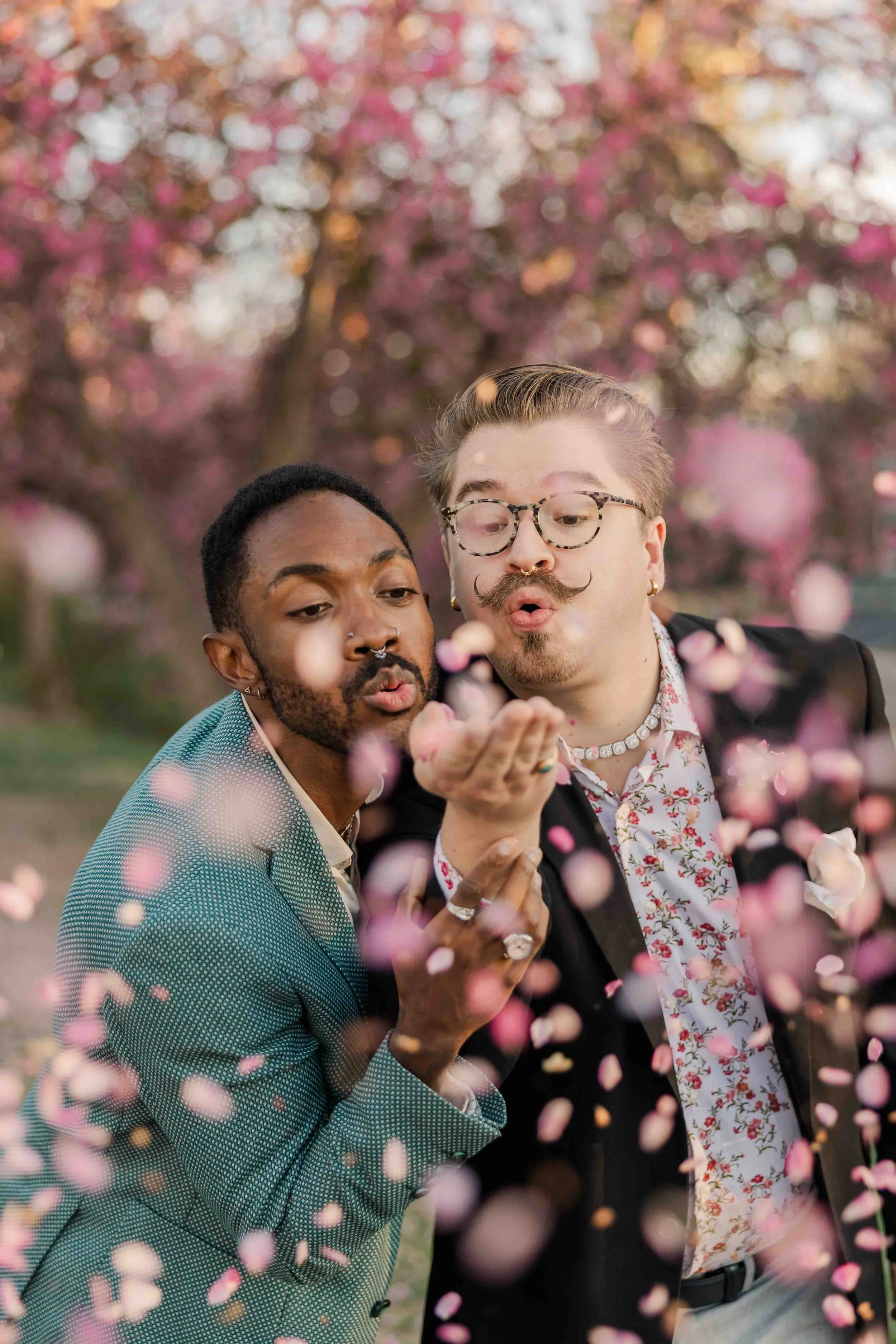 28_fun-spring-engagement-photo-locations-in-colorado.jpg
