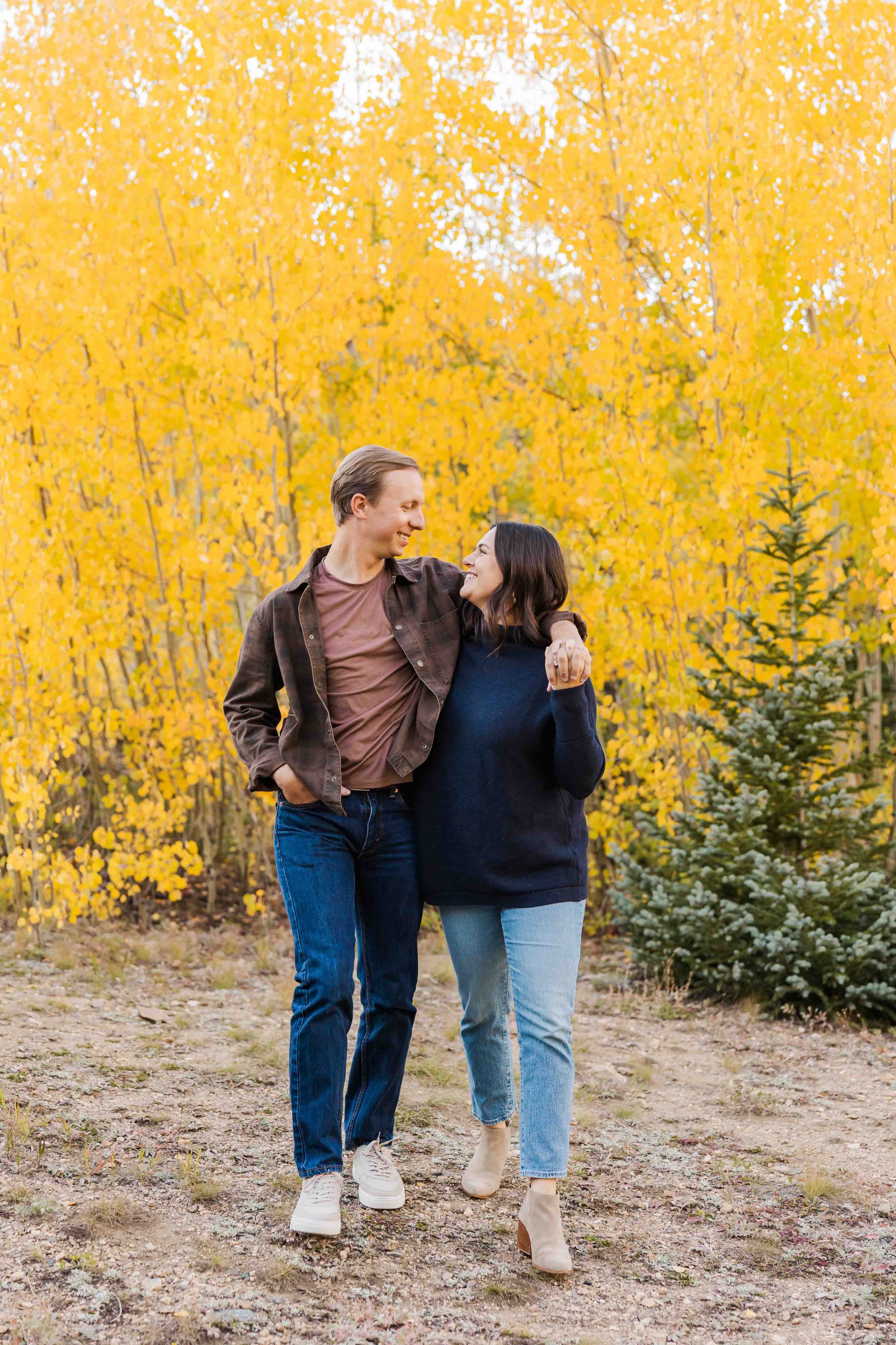 fall-engagement-session-in-guanella-9.jpg