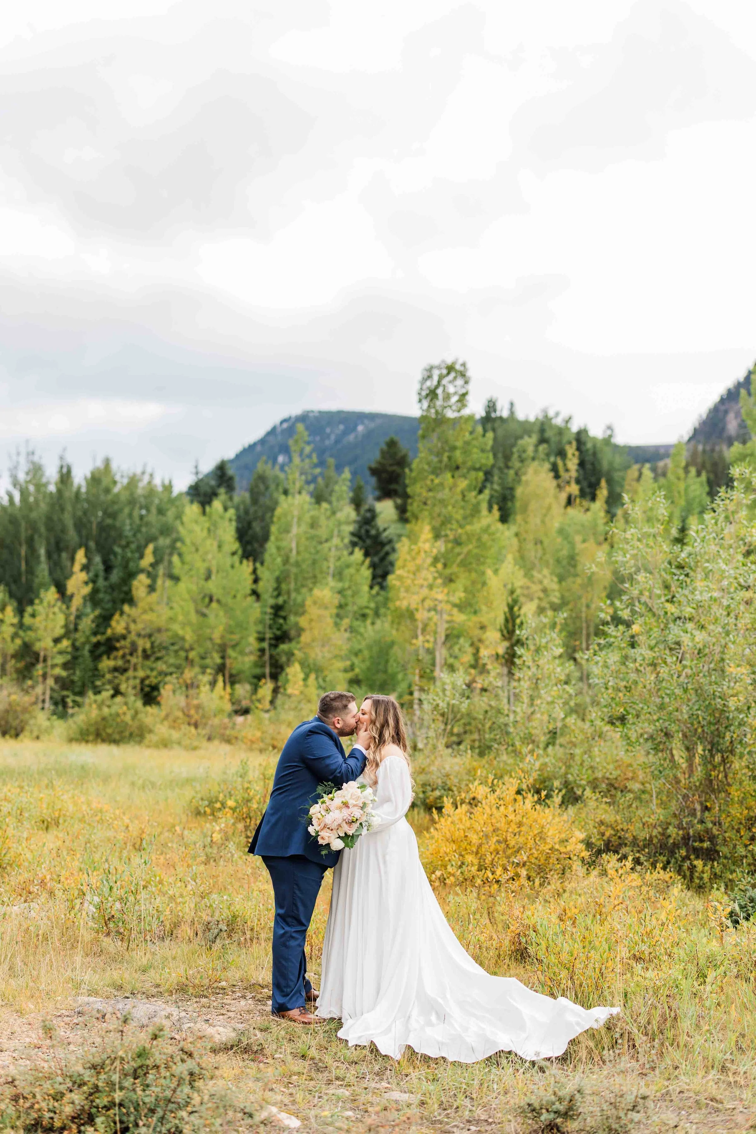 2_colorado-fall-elopement.jpg