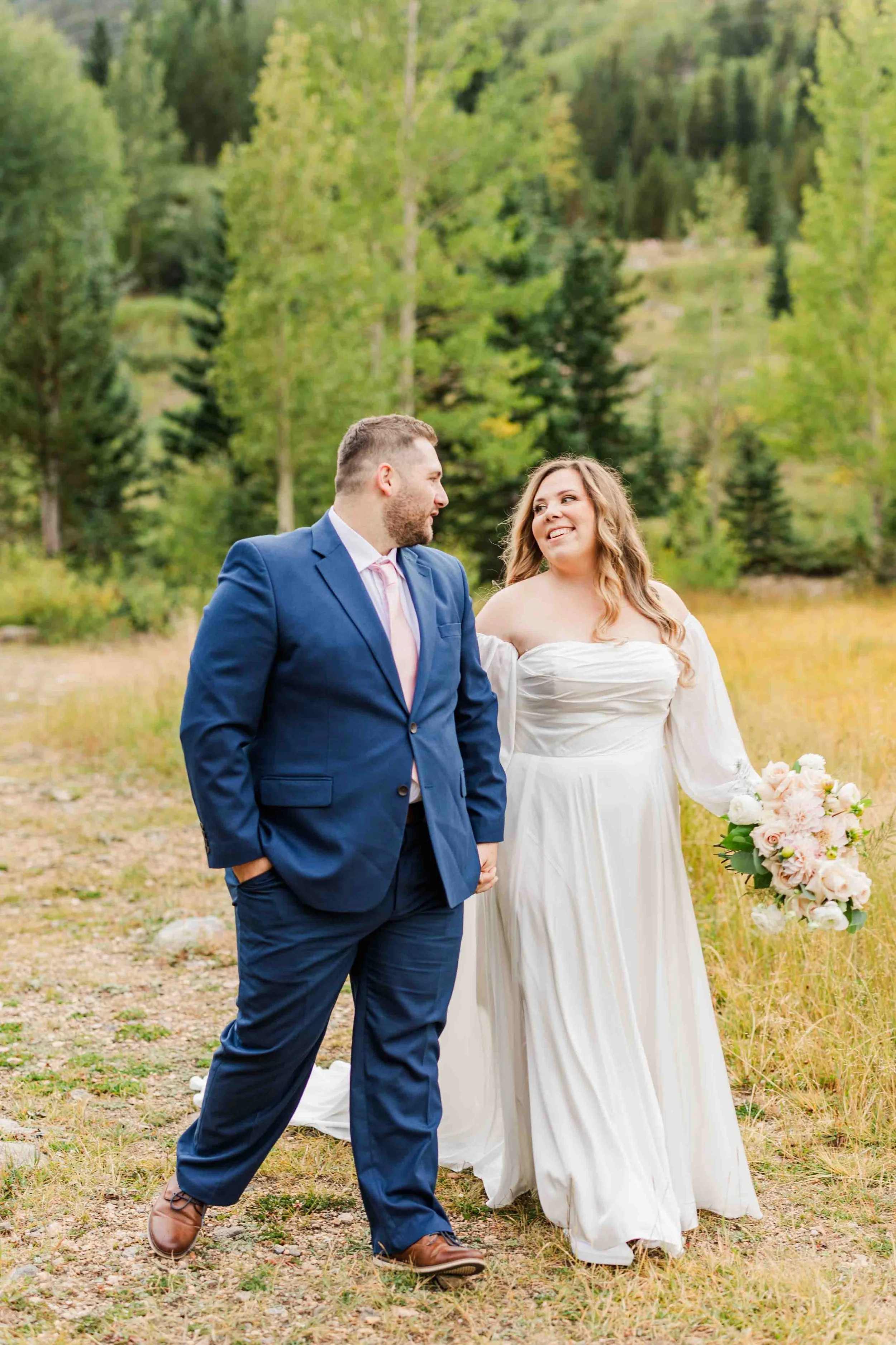 9_guanella-pass-elopement-luv-bridal-gown.jpg