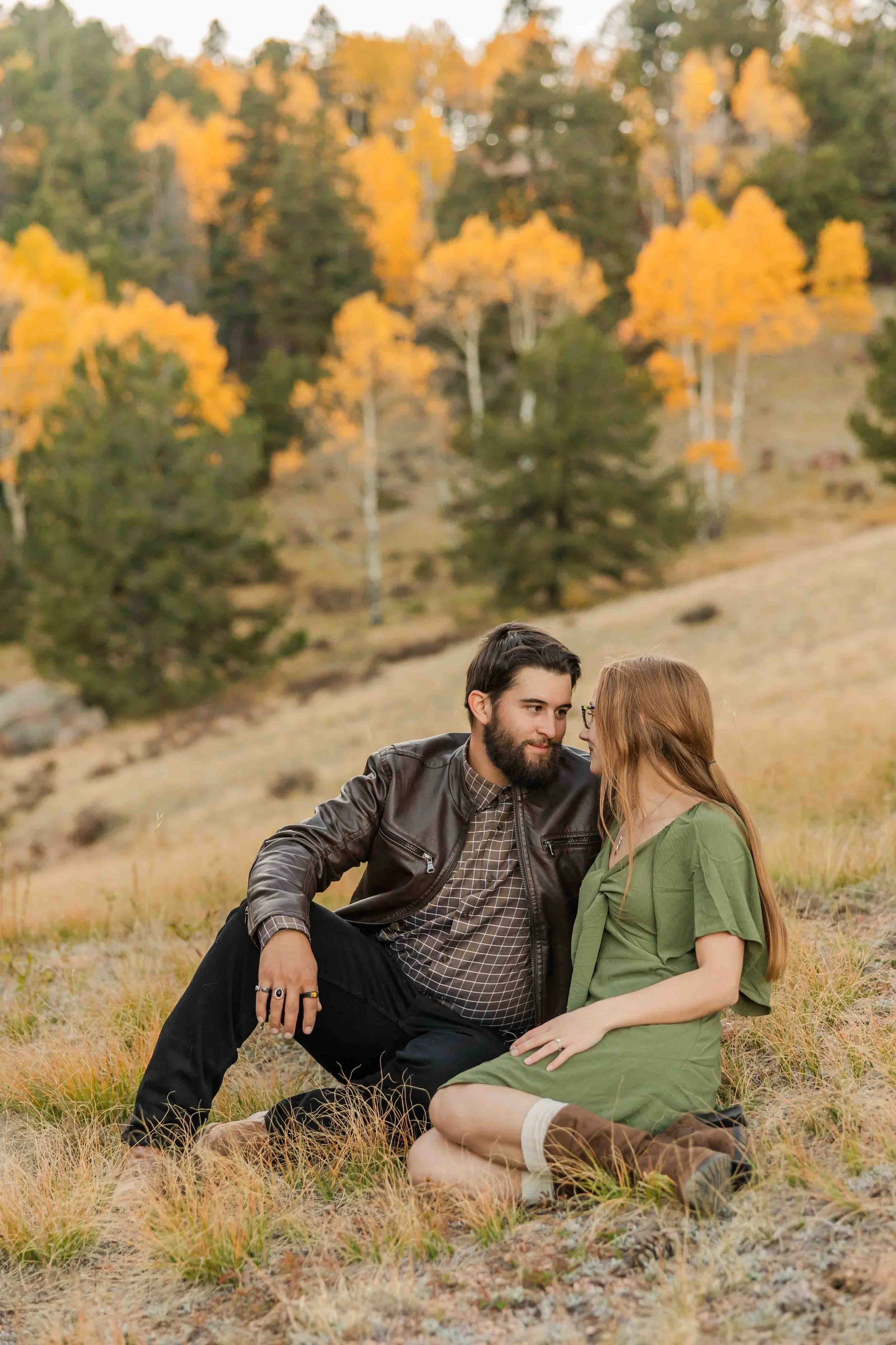 23_fall-engagement-session-colorado.jpg