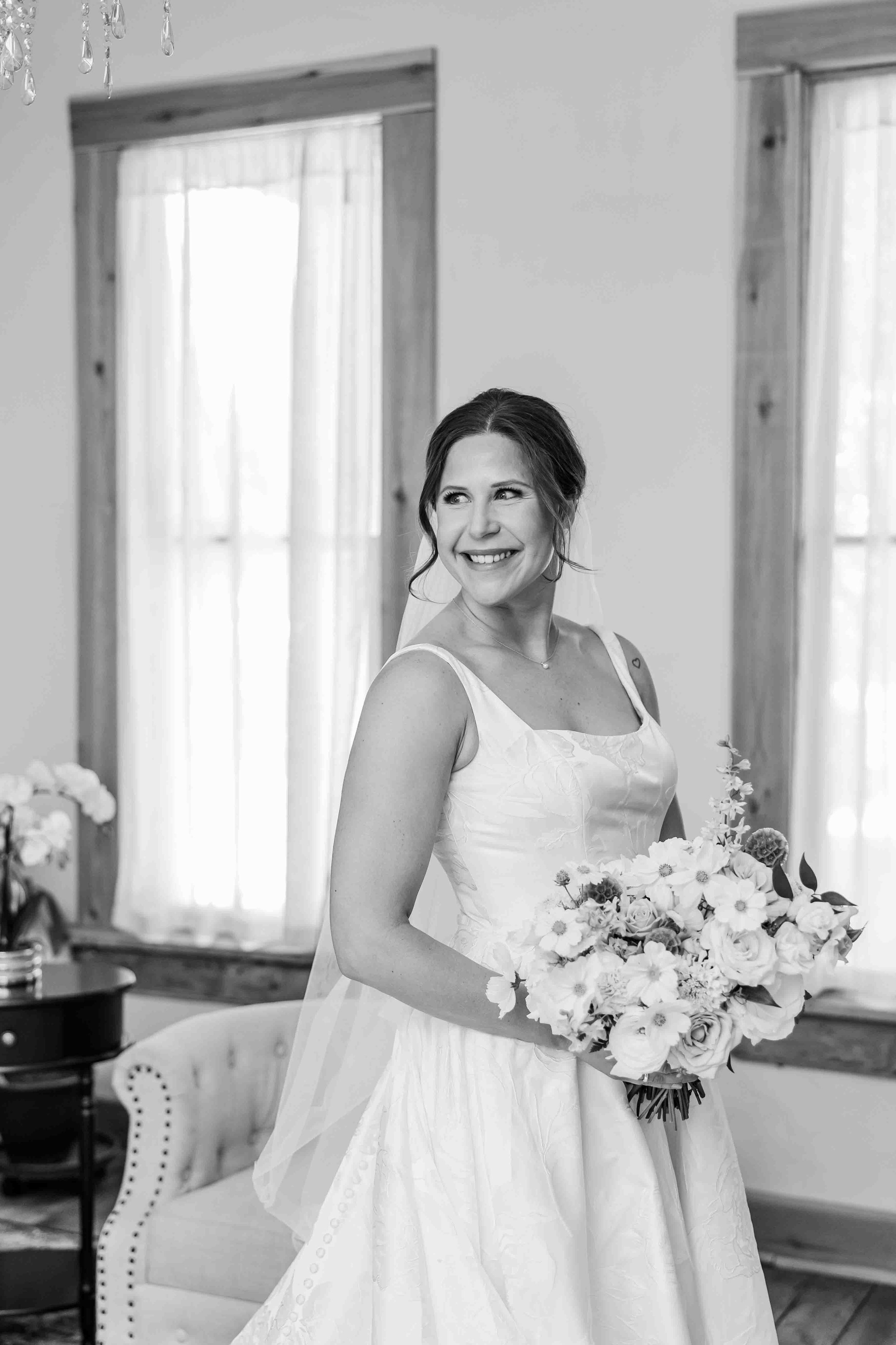 17_Bridal-portraits-at-upper-larimer-denver.jpg