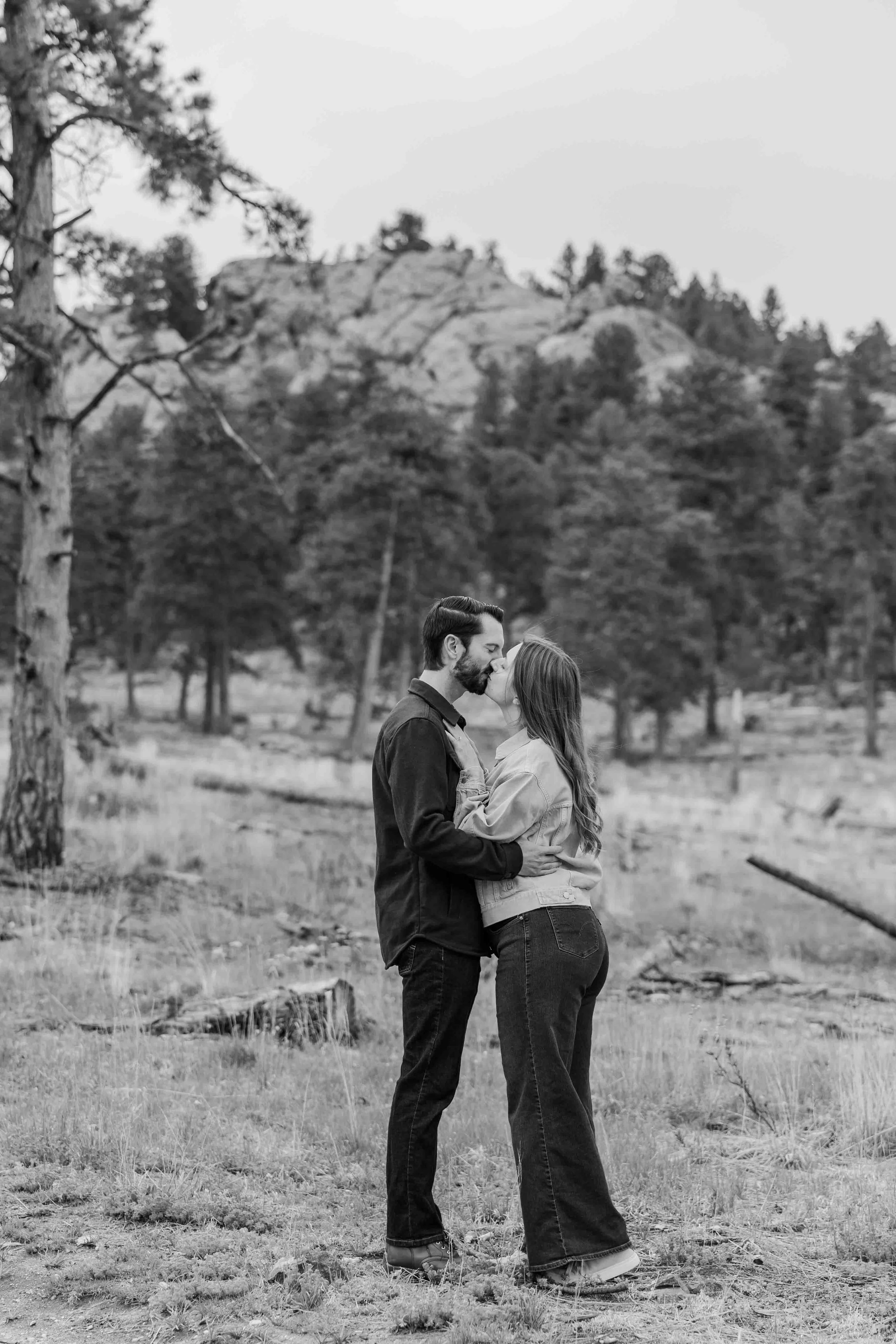 colorado-engagement-photos-in-evergreen-colorado-2.jpg