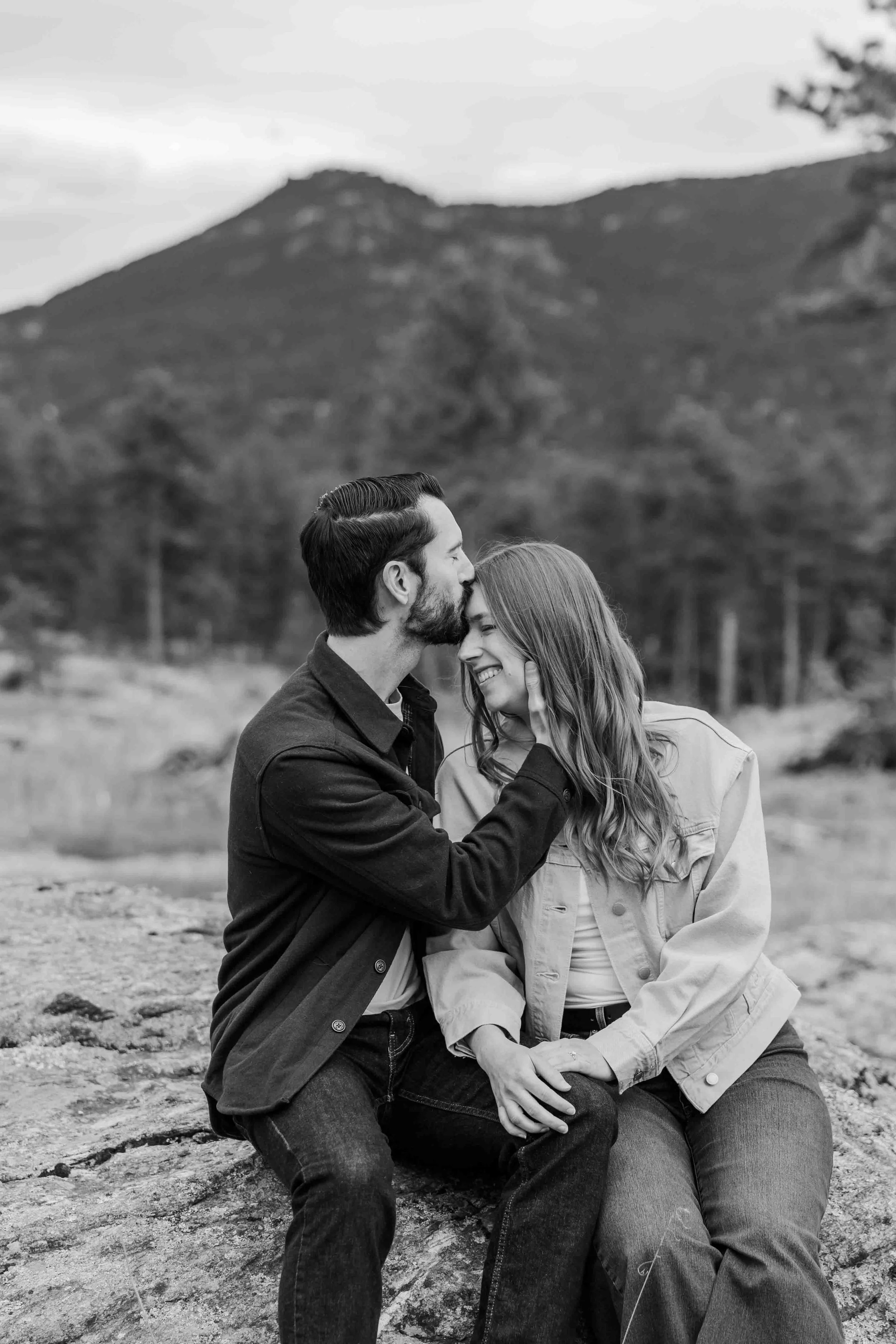 colorado-engagement-photos-in-evergreen-colorado-10.jpg