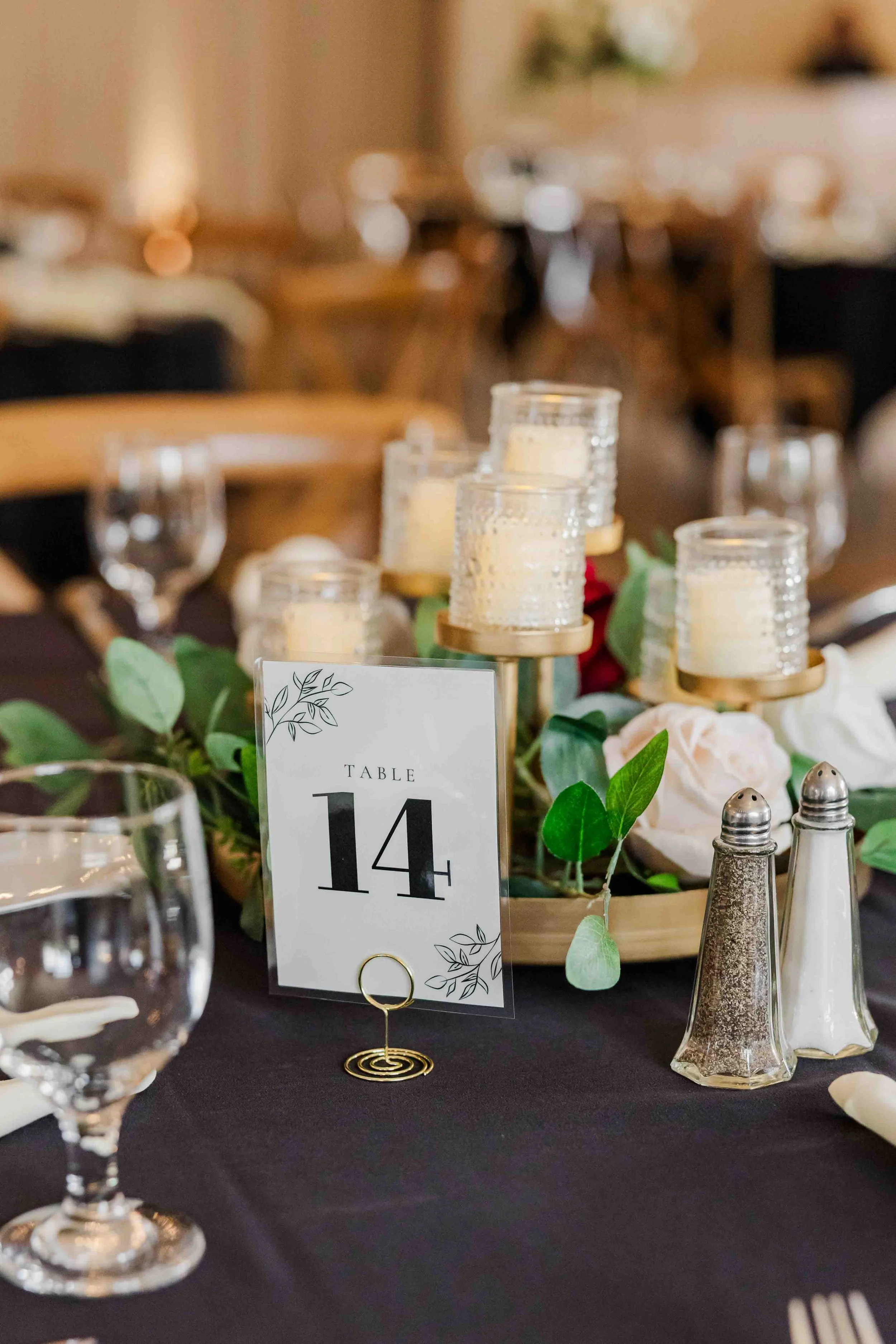 07_elegant-wedding-tablescape-colorado.jpg