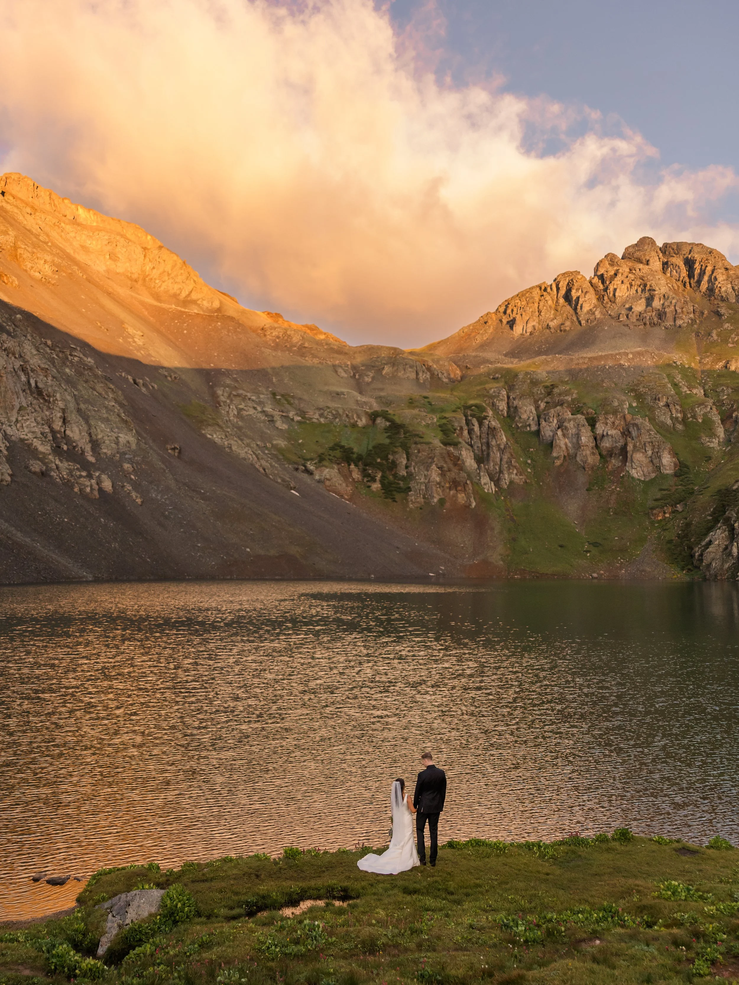 adventure-elopement-in-colorado.jpg