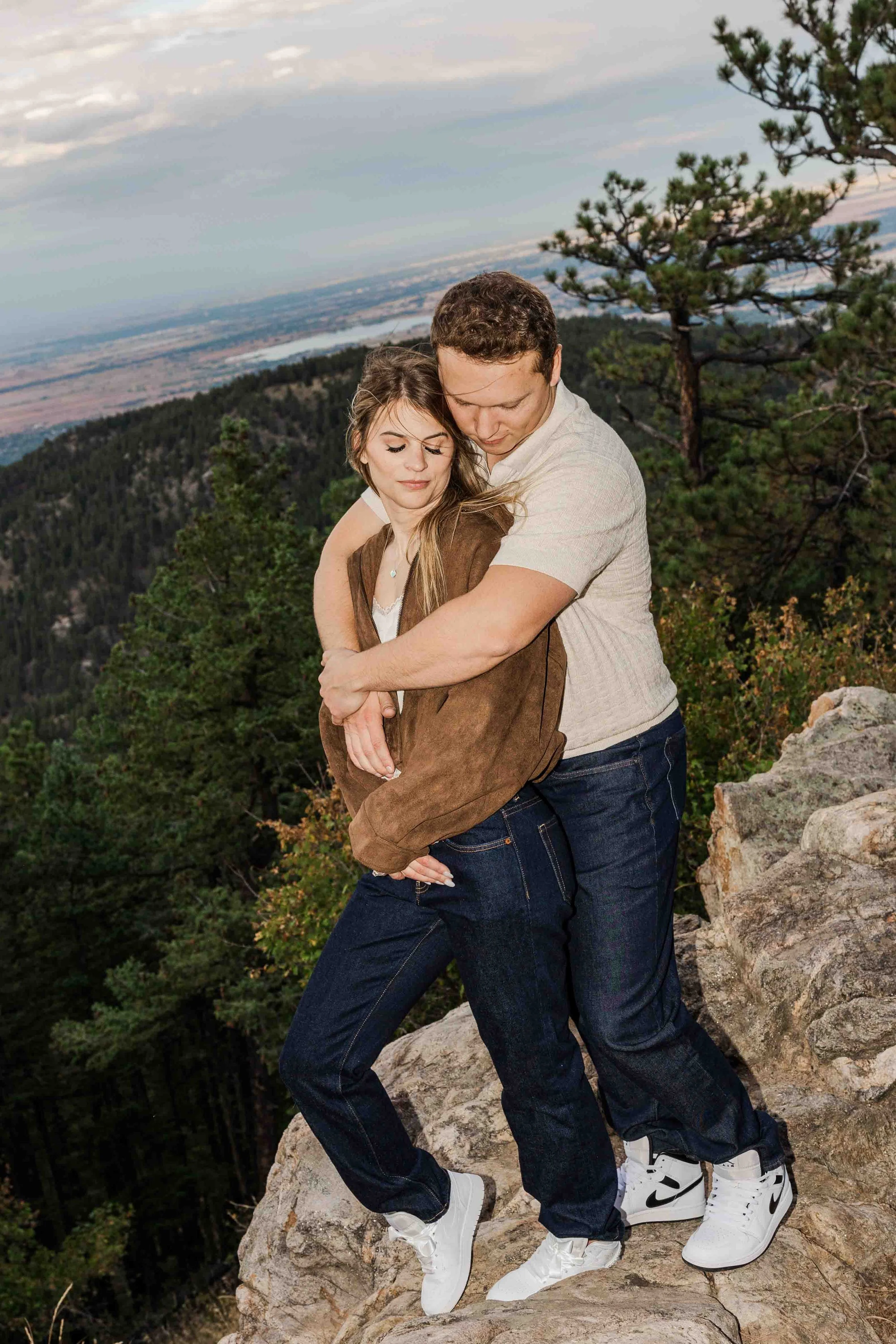 lost-gulch-overlook-engagement-session-25.jpg