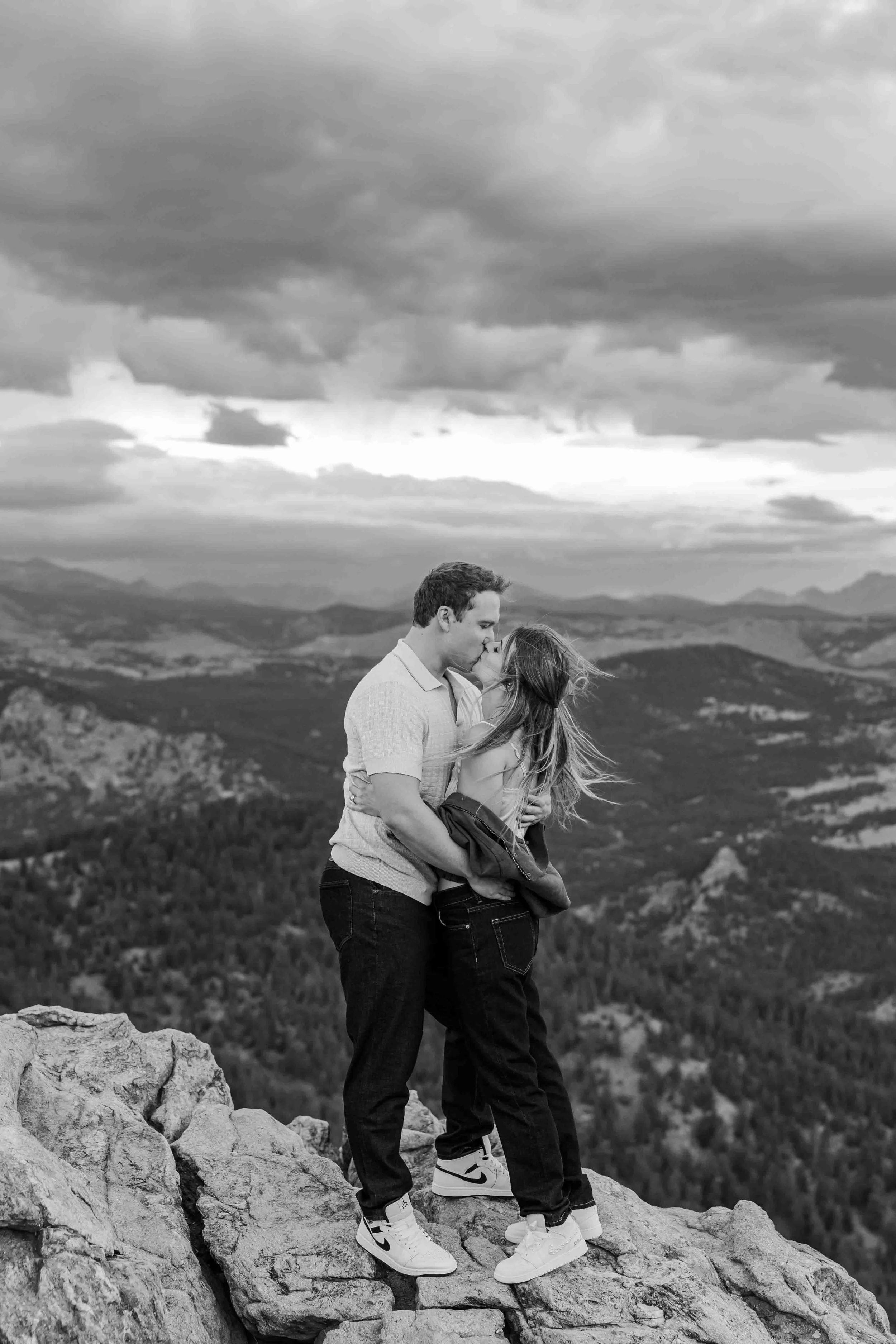 lost-gulch-overlook-engagement-session-32.jpg