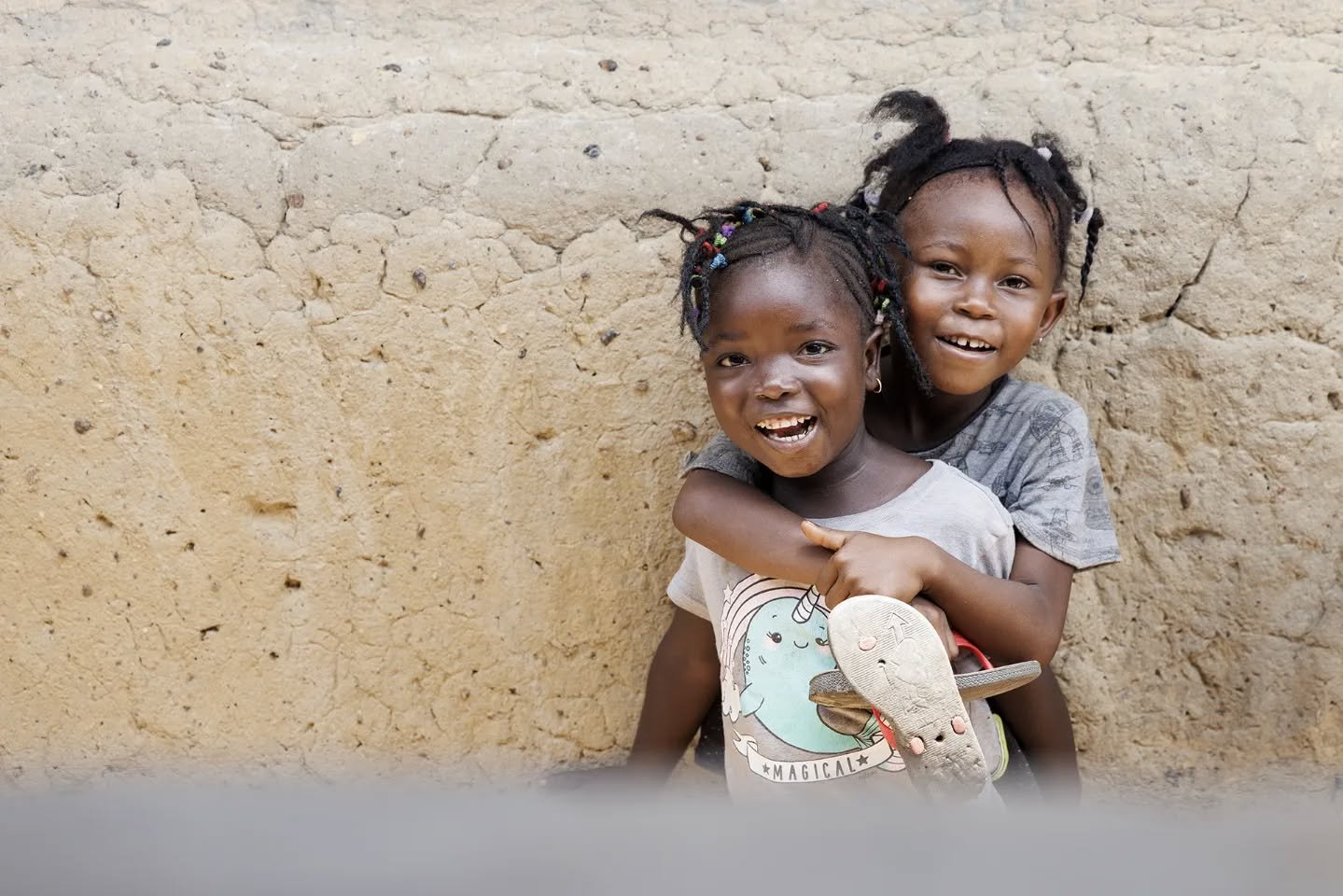 The joy of being seen
The joy of children who live in the moment and have not yet learned to worry about the future
Sunga Village Sierra Leone
#sierraleone #children #hellosierraleone