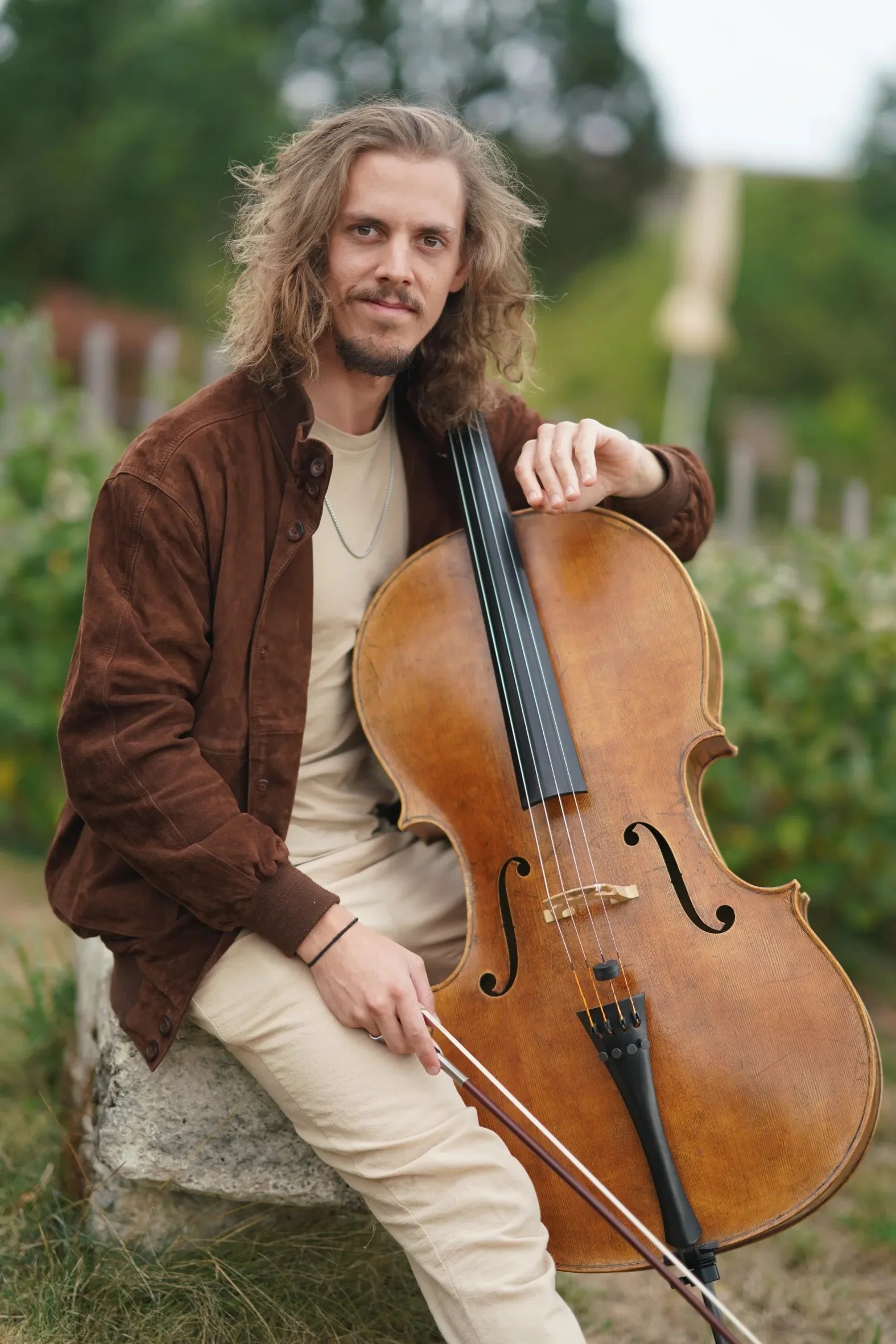 Cellist Matthias Balzat: representing the music with an open heart