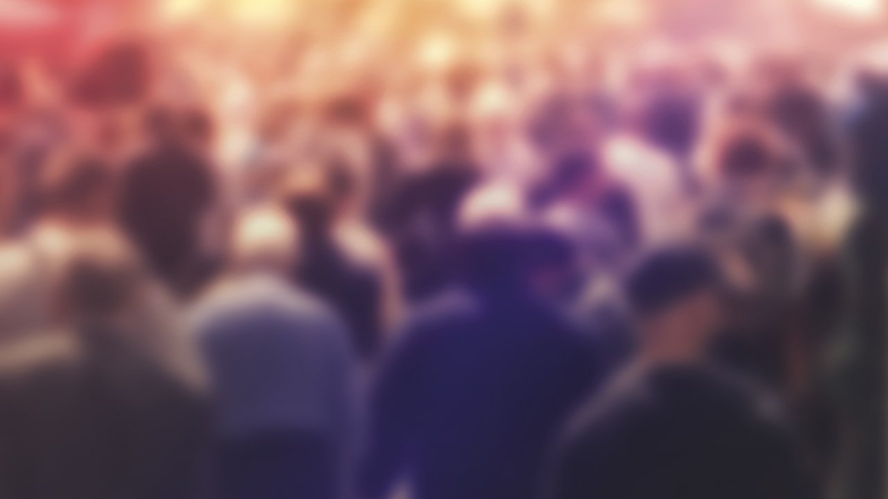 Full slide 1280x720_blurrypeople.jpg
