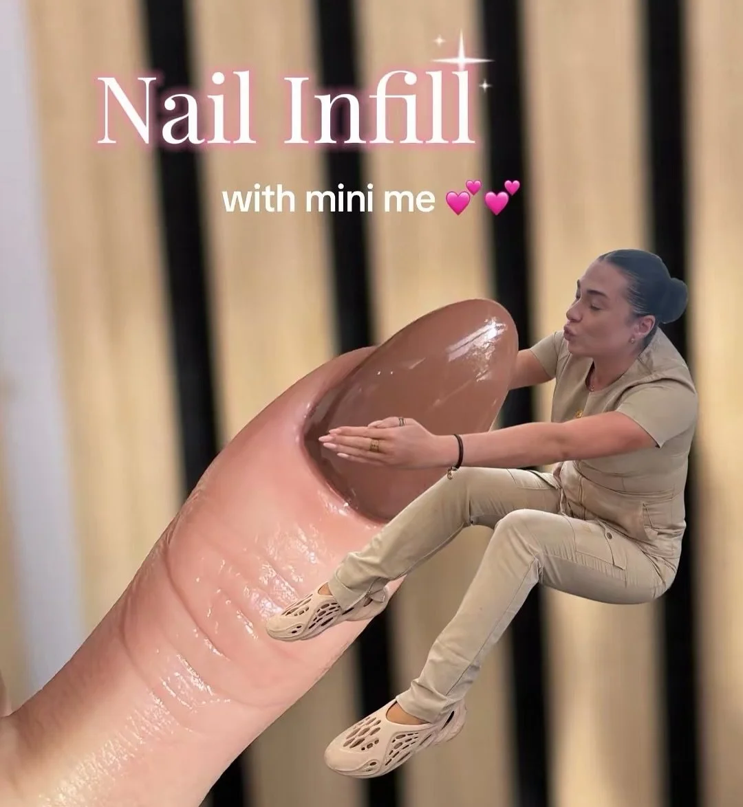 Tiny Lottie making sure your cuticles are perfect🙈🤭

Nail infill with Mini Lottie💕

#beautytrend #beautysalon #nailinfill #nailtech #nailcontent