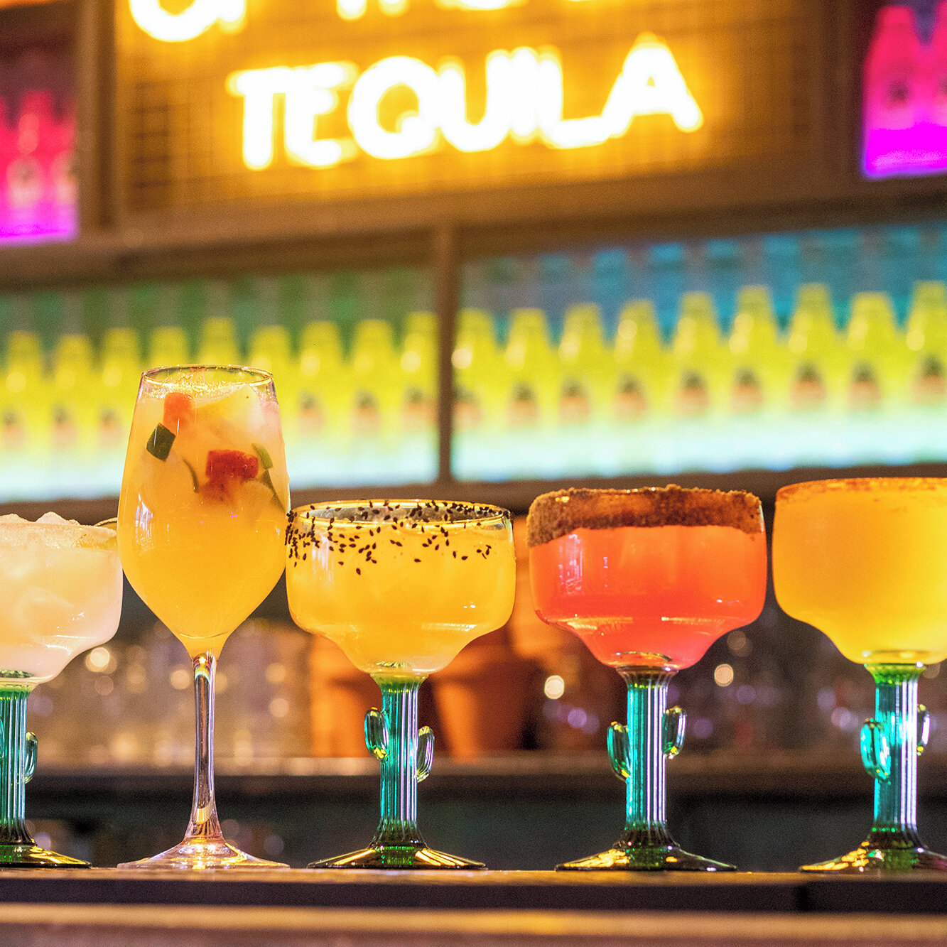 It's time to celebrate the weekend the right way⁣
⁣
With a selection of Mexican infused drinks @elchapostacosdxb 🍹🍸⁣
⁣
#weekend #cocktails
