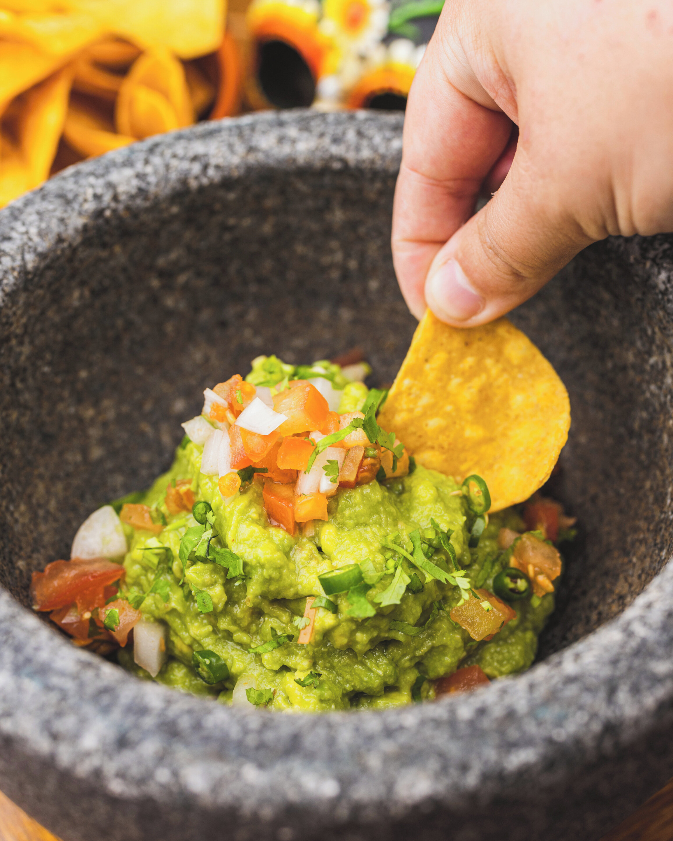 Guacamole bursting with flavour 🥑⁣
⁣
Perfectly paired with nachos⁣
⁣
#flavour #guacamole