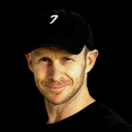 140 - Mark Llewhellin - Former Army Commando, Endurance Athlete and Author