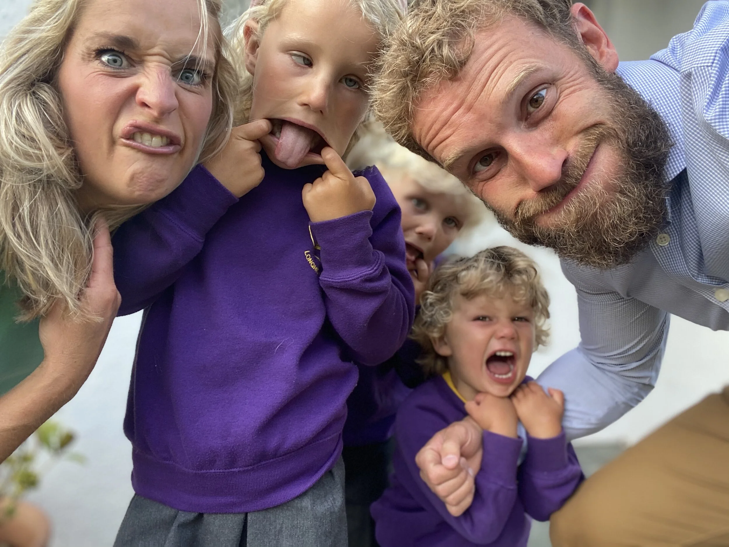 169 - With Abs - Family holidays, Dinosaurs and a Blind Date