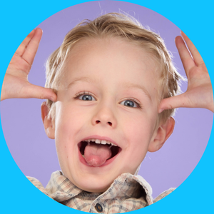 mannequin-enfant-garcon-5-ans-blond.png