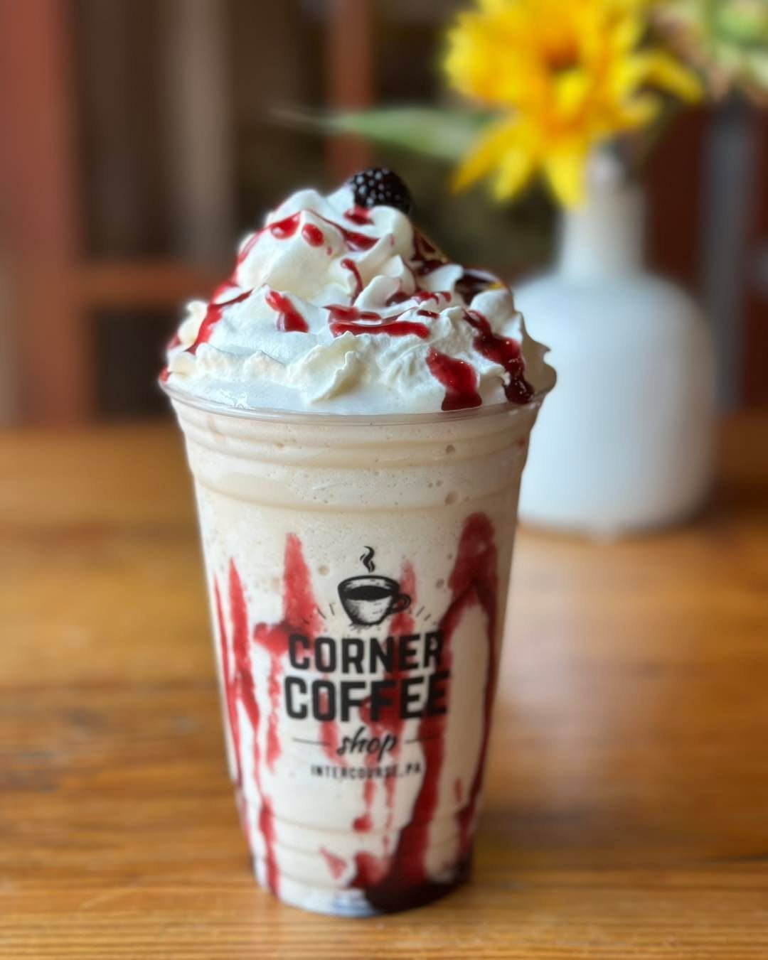 Friday Frozen Chai 😍 Our featured frozen raspberry chai is really hitting the spot these days!
Come out for live music tonight from 6-8pm in the courtyard (weather permitting). Local band All For One will be here, so bring your lawn chairs & e