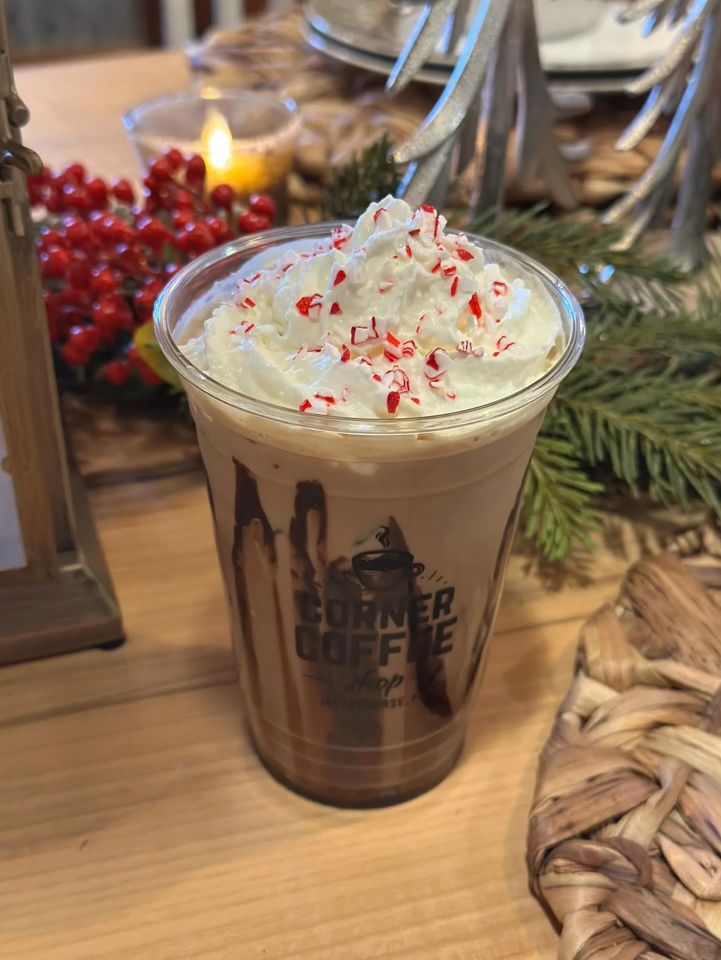 🎄It&rsquo;s December and all the holiday drinks will be here until the end of the month! Stop in and enjoy your favorite of the season.

We are open 8am-6pm.

#cornercoffeeshop #peppermintmocha #holidaydrinks #intercoursepa