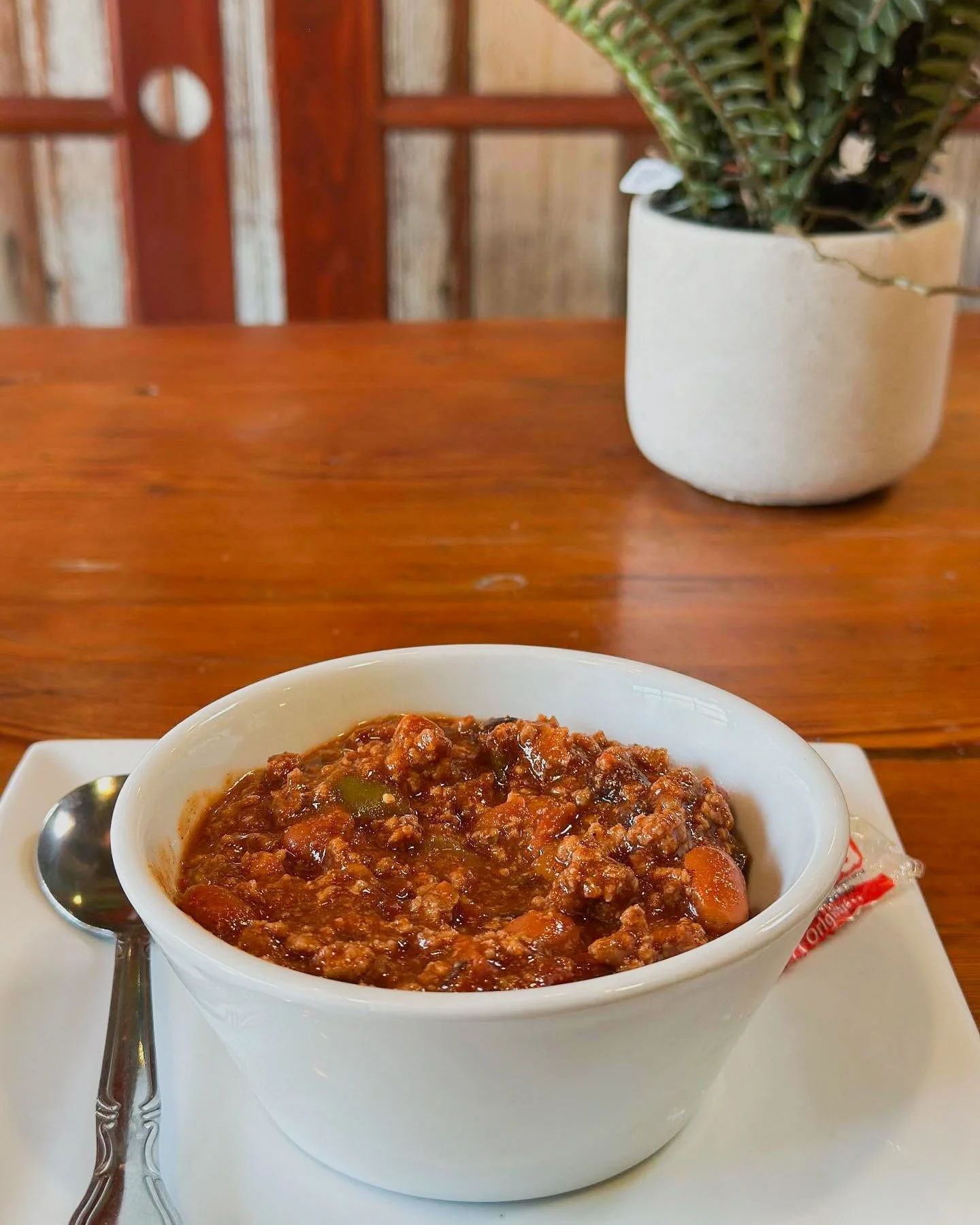 Soup's on! Our locally-made chili is hearty &amp; satisfying - a great way to warm up on this frigid day. Eat in or take it to go.

We are open 8am-6pm today.

#chili #locallymade #hotsouponacoldday #soupseason #intercoursepa
