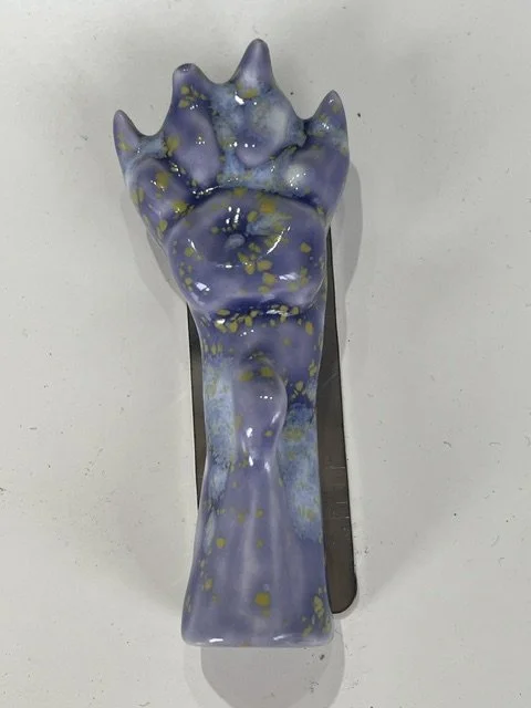 lilac paw.JPG