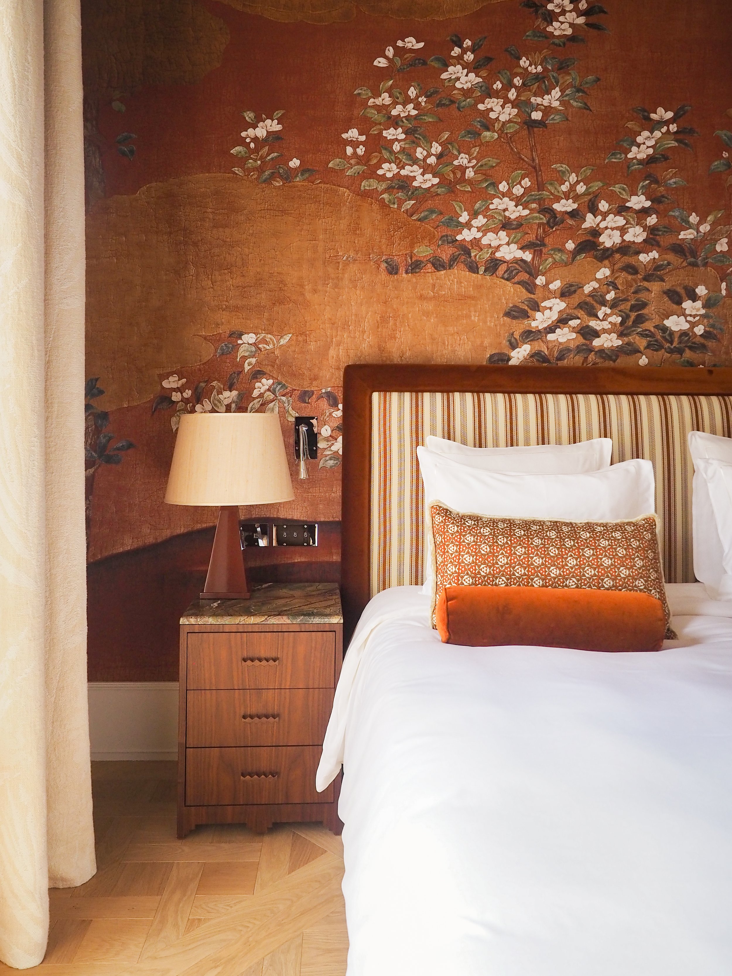 Saint James, Paris. Michael Adair photographer

luxury hotel photographer, hospitality interior photography, boutique hotel photographer Europe, 5-star resort photography, hospitality branding photography, architectural hotel photographer