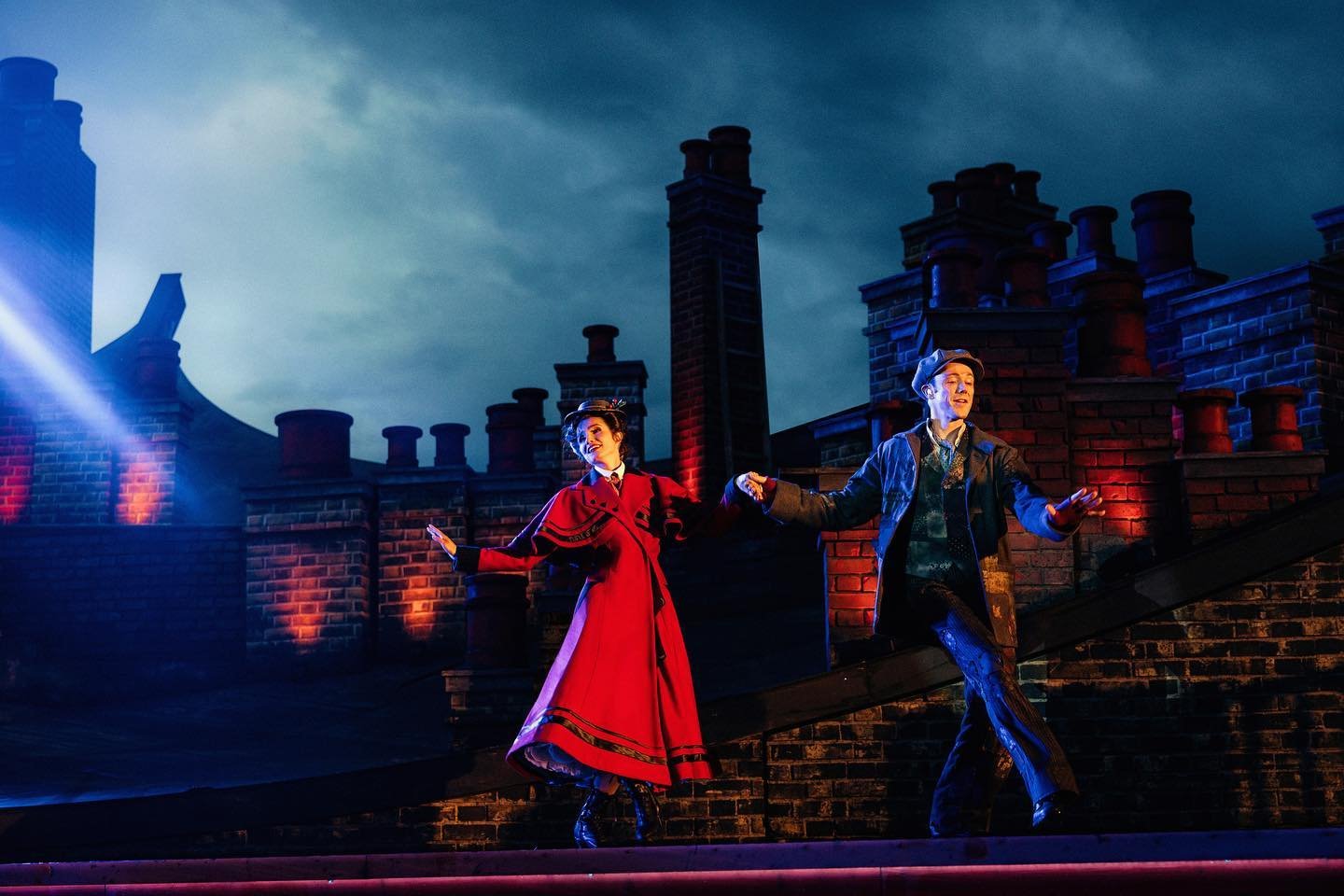 The first non replica productions of Mary Poppins
@thunerseespiele 2024 Season 

Director @matthiasdavids  Choreografie - Kim Duddy
B&uuml;hne @andrewdedwards
Kost&uuml;me @ales_valasek_designer
Lichtdesign @itimd 

#ade #design #setdesign #setdesign