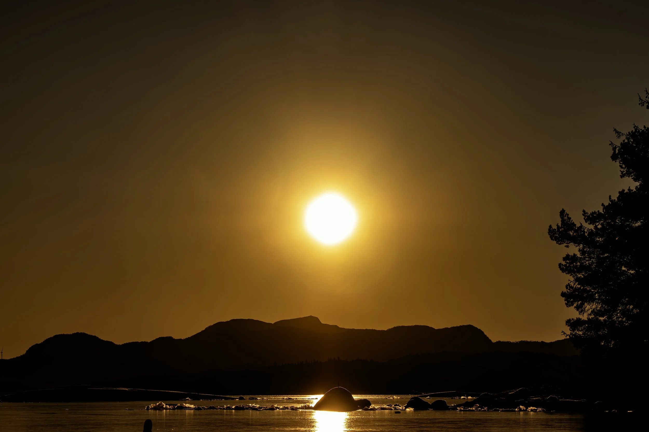 Solnedgang på Jørpeland