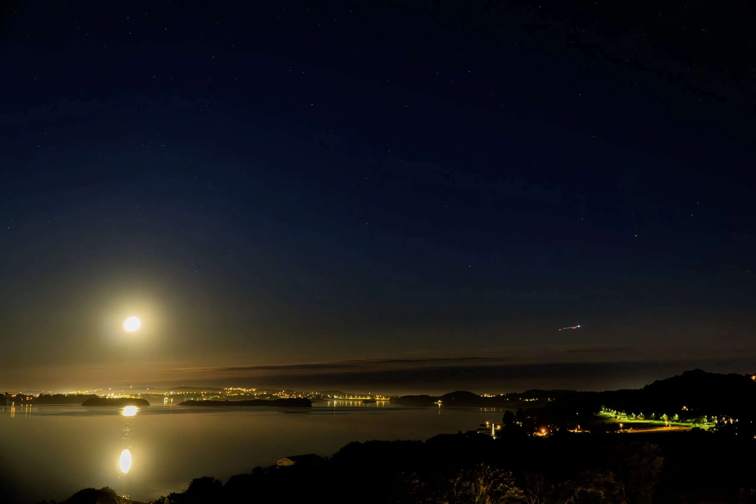 Klar nattehimmel, Hafrsfjord