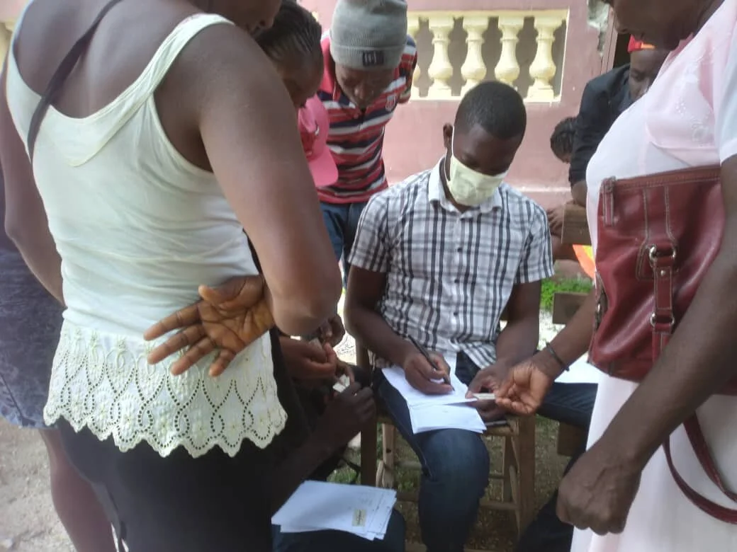 Grace-Endy giving entry cards